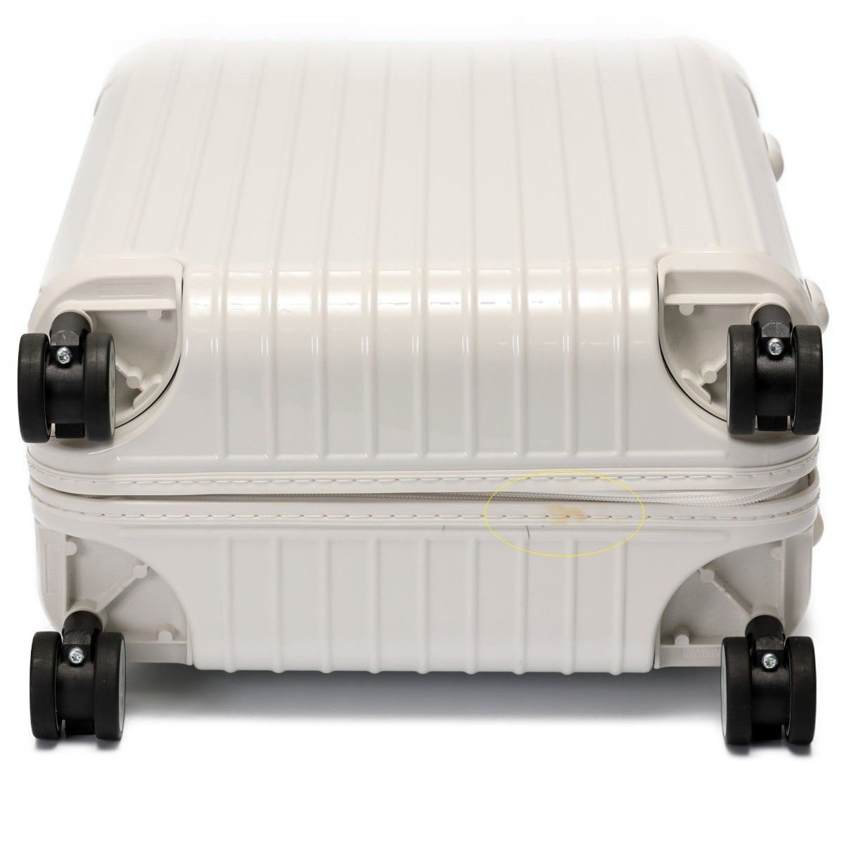 【週末限定価格】rimowa エッセンシャルキャビン グロスホワイト エッセンシャル キャビン S 軽量機内持ち込みスーツケース