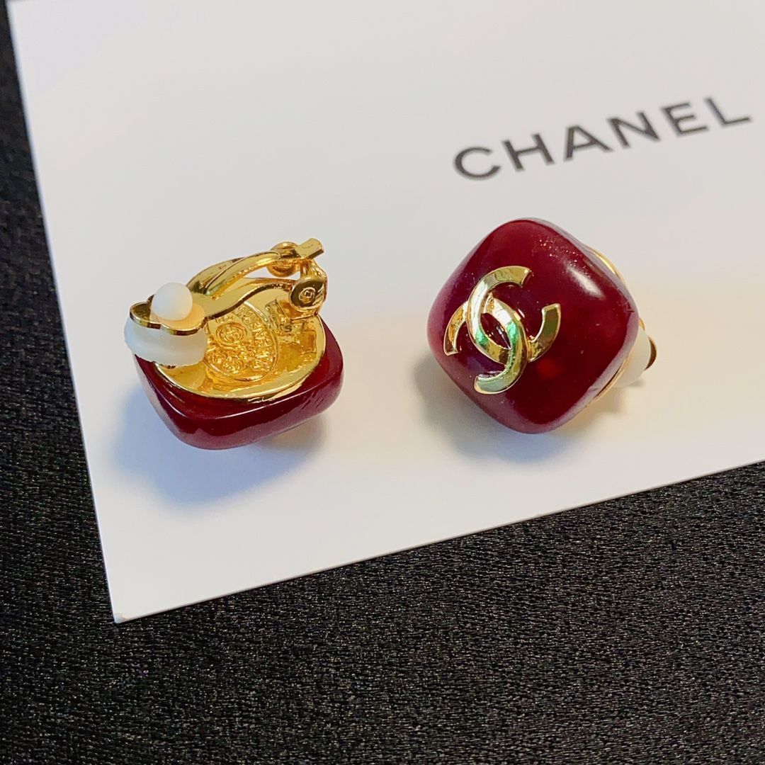 CHANEL ダブルCロゴ イヤリング