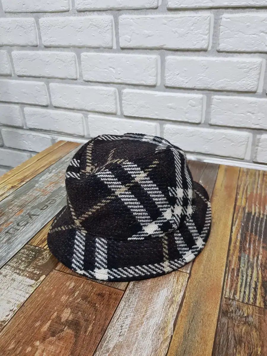m /純正 BURBERRY(バーバリー) ビッグチェック ウール バケット