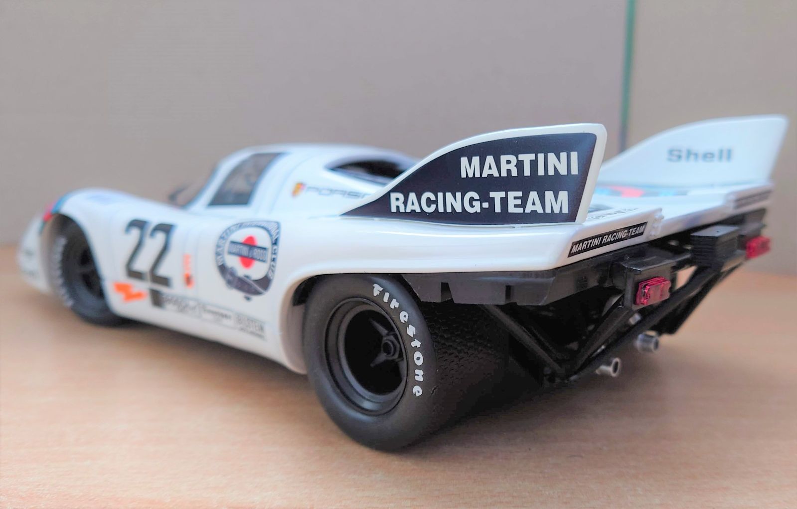 1/18 ポルシェ917K 1971 ル・マン優勝 #22 ノレブ製ミニカー 1/18 ポルシェ917K 1971ル・マン優勝 Marko/van Lennep #22 ノレブ製