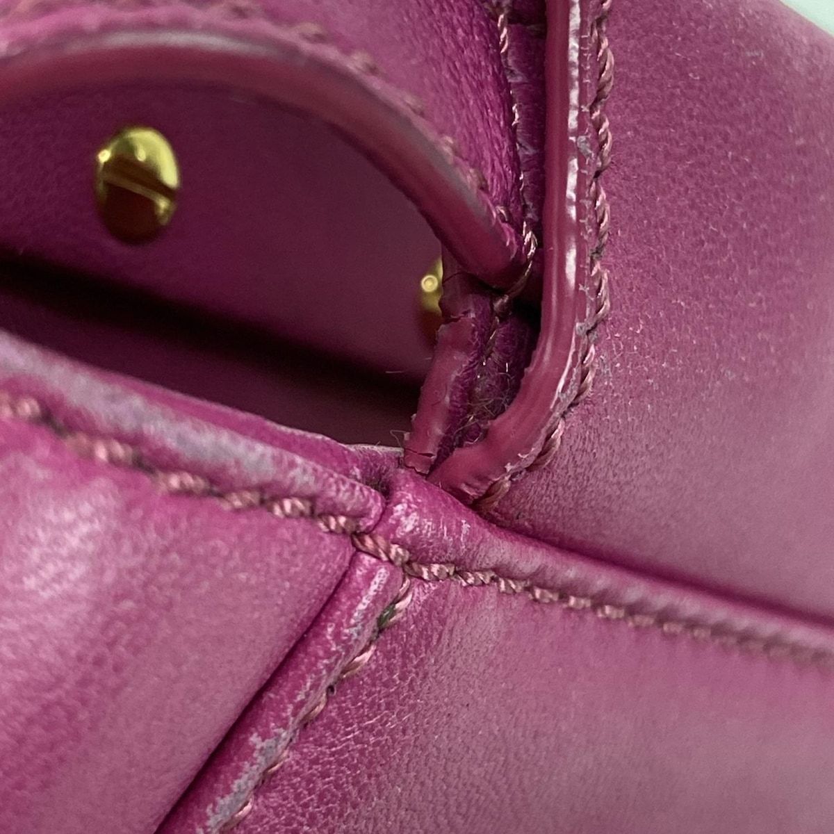 FENDI フェンディ