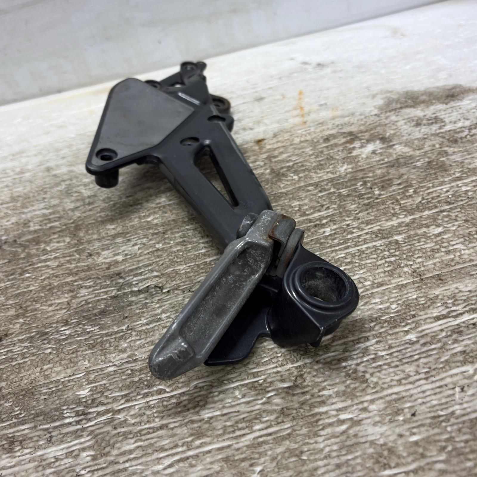 ZR250B ステッププレート