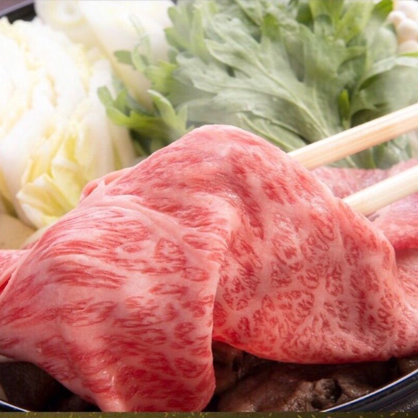 黒毛和牛肩ローススライス500g お歳暮　ギフト　霜降肉　すき焼きしゃぶしゃぶ