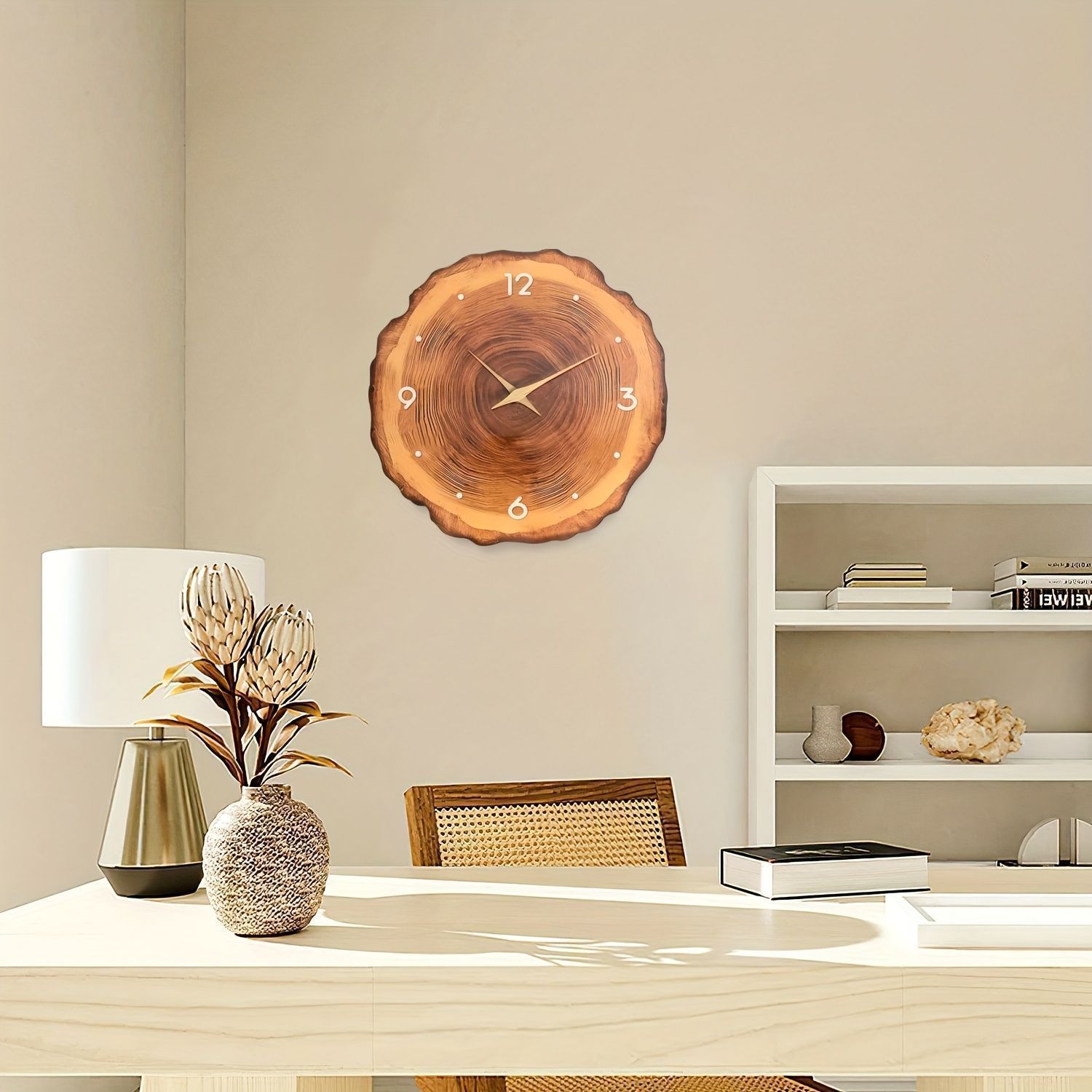 セイコー　有田　池田製　置時計 SEIKO 花型　色絵花鳥文様　訳あり セイコー 有田 池田製 置時計 SEIKO 花型 色絵花鳥文様 訳あり