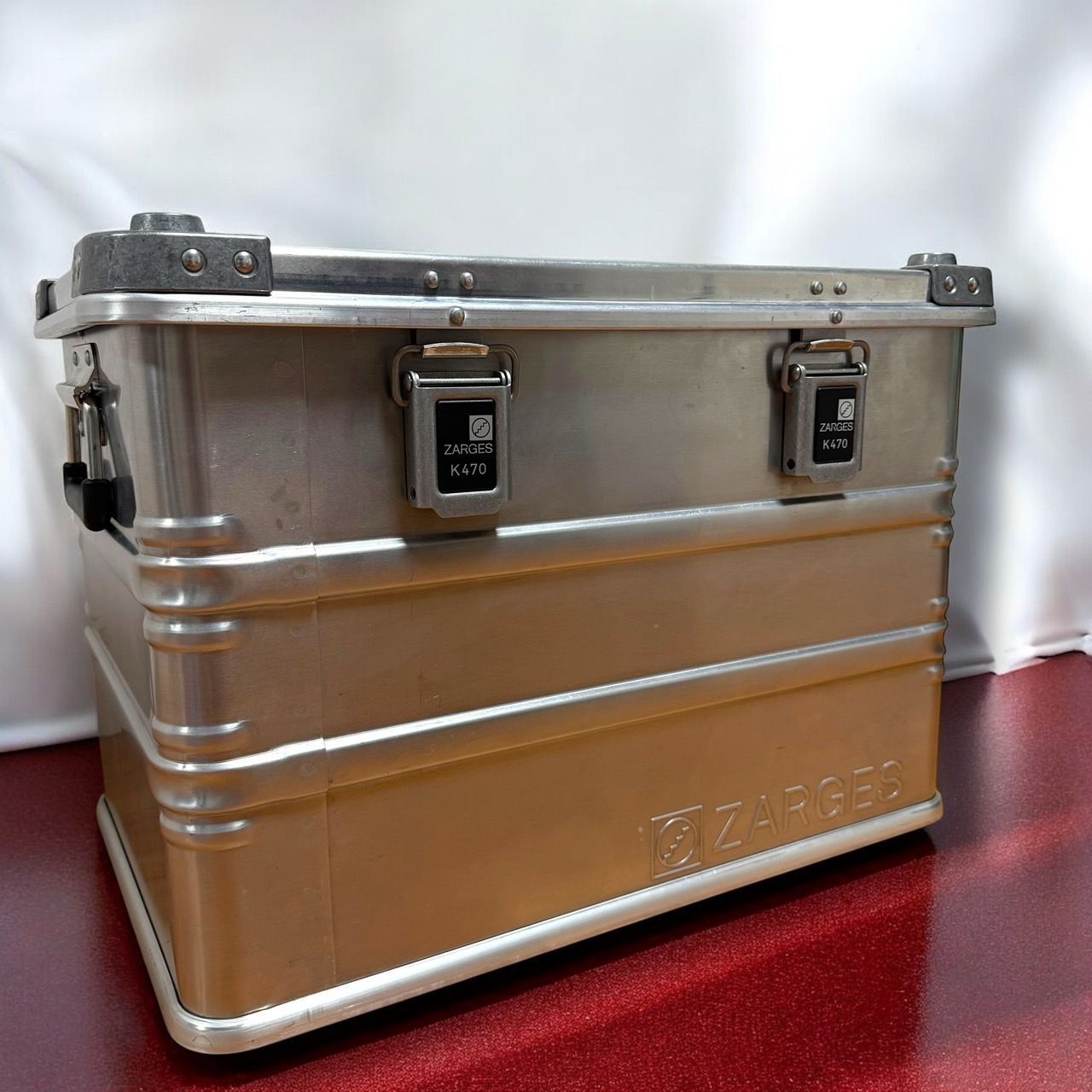 Zarges ツァーゲス K470 40564 アルミ製輸送用コンテナ 70L アルミニウムケース アルミボックス セキュリティセーフボックス 危険物用 メタル収納ボックス アウトドア キャンプ用品 収納ボックス フタ付き 収納ケース 収納