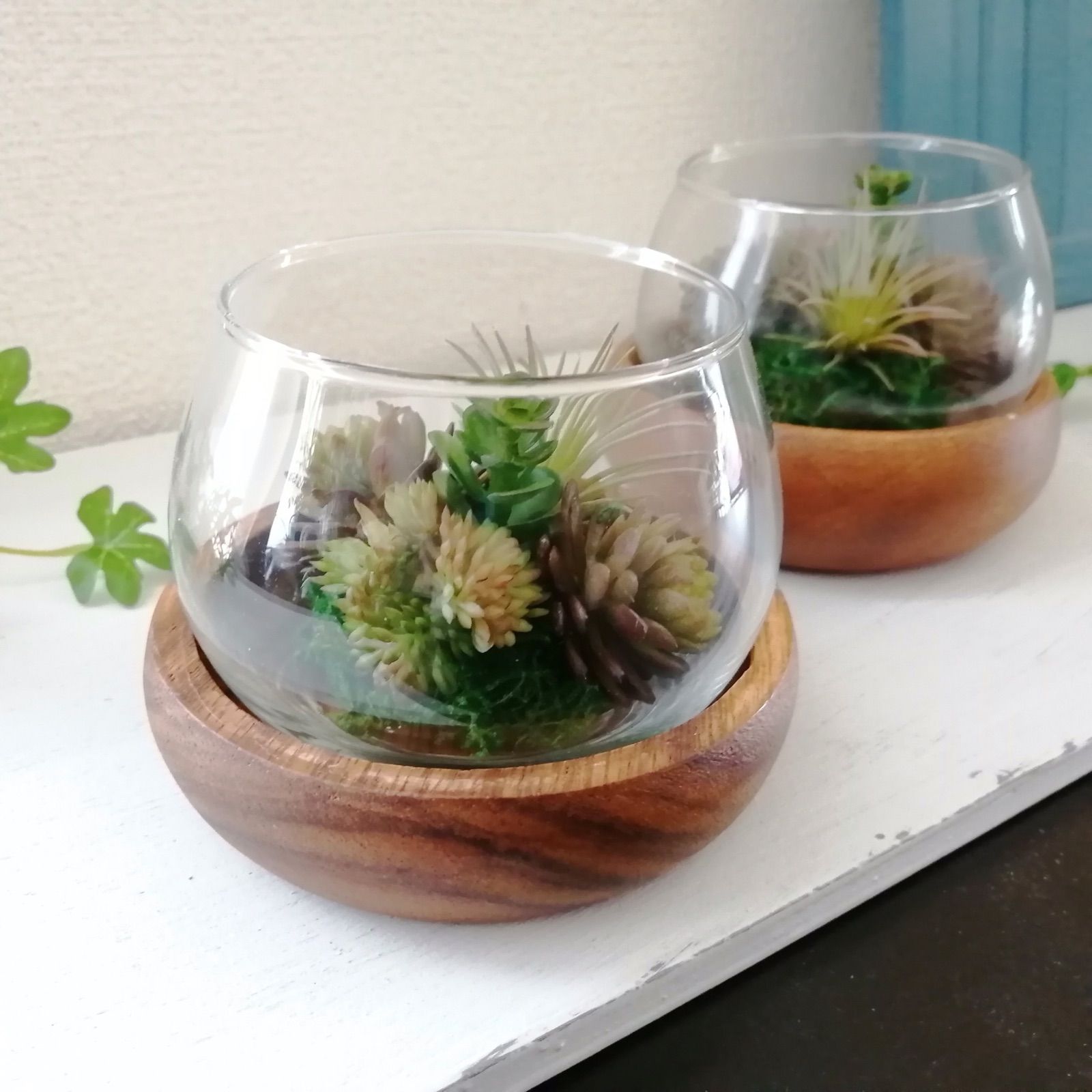 メルカリshops 2つセット販売 ガラスに入ったフェイク多肉寄せ植え 造花 人工観葉植物 卓上