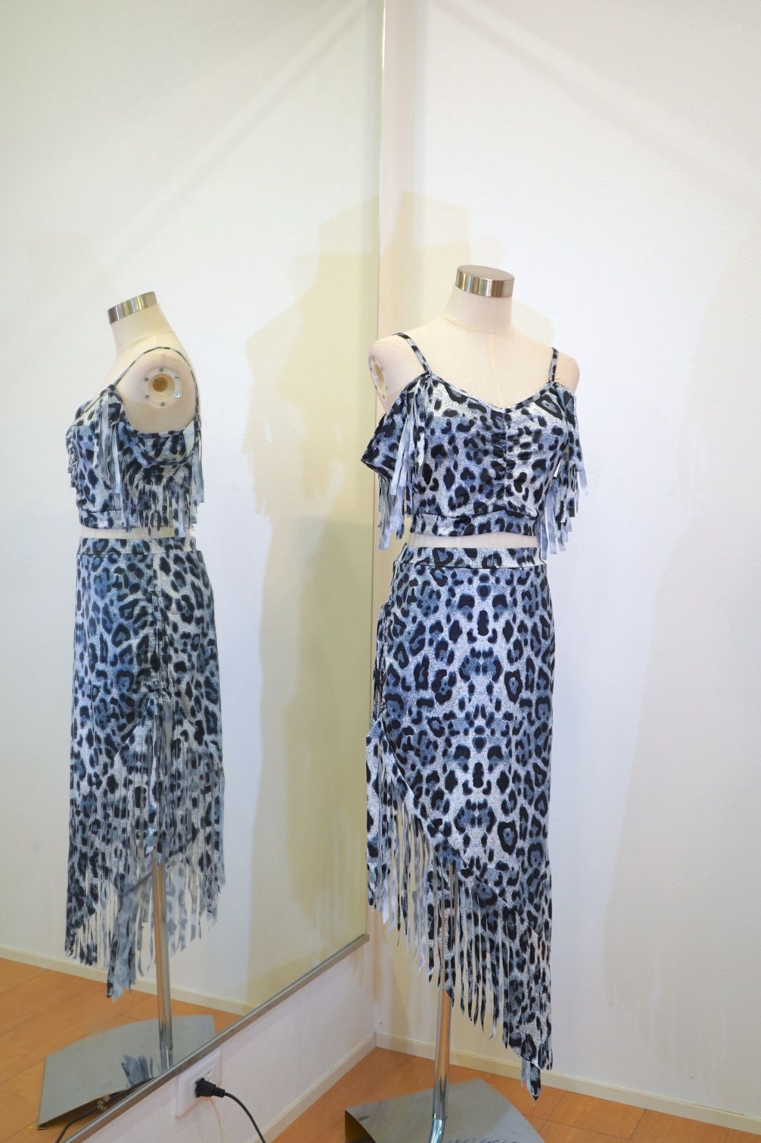 ヒョウ柄社交ダンスラテンスカート 再入荷 黒 M 社交ダンス ロングスカート レオパード ヒョウ柄 ラテン