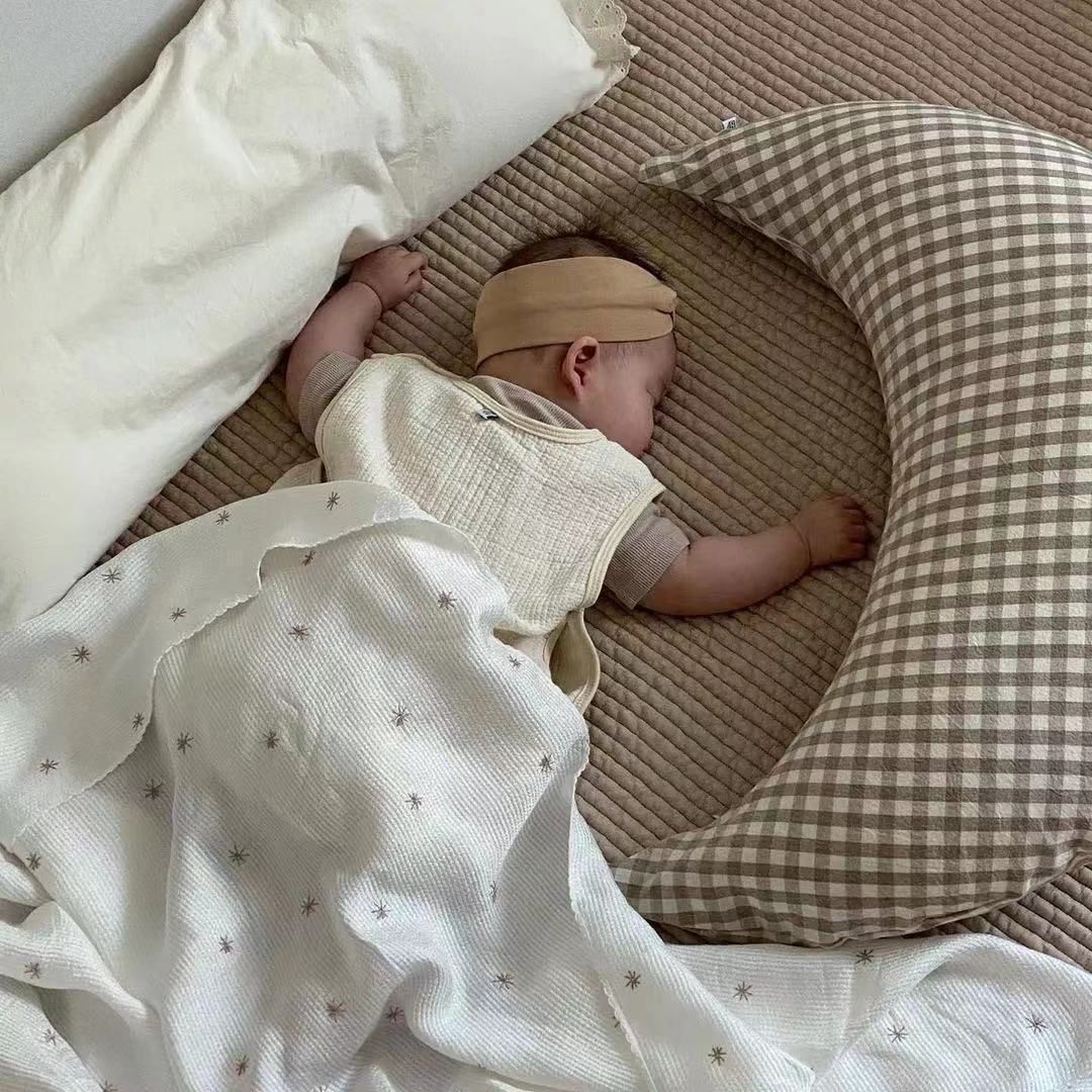 メルカリshops クッションもちもち ふわふわ カバー洗える 赤ちゃん保護クッション