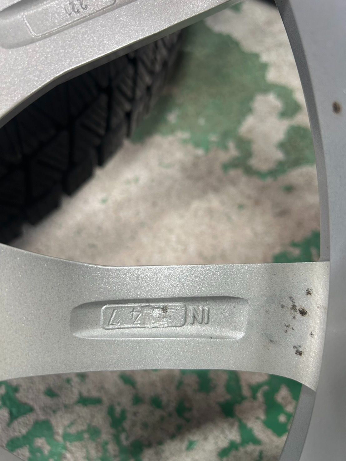 BRIDGESTONE BLIZZAK DM-V3 225|65R17 2025年製 残溝8.4mm Weds LOVRION RS01 17×7J 47 PCD114.3 5穴 スタッドレス アルミホイール4本セット TRITUETUBI_COM