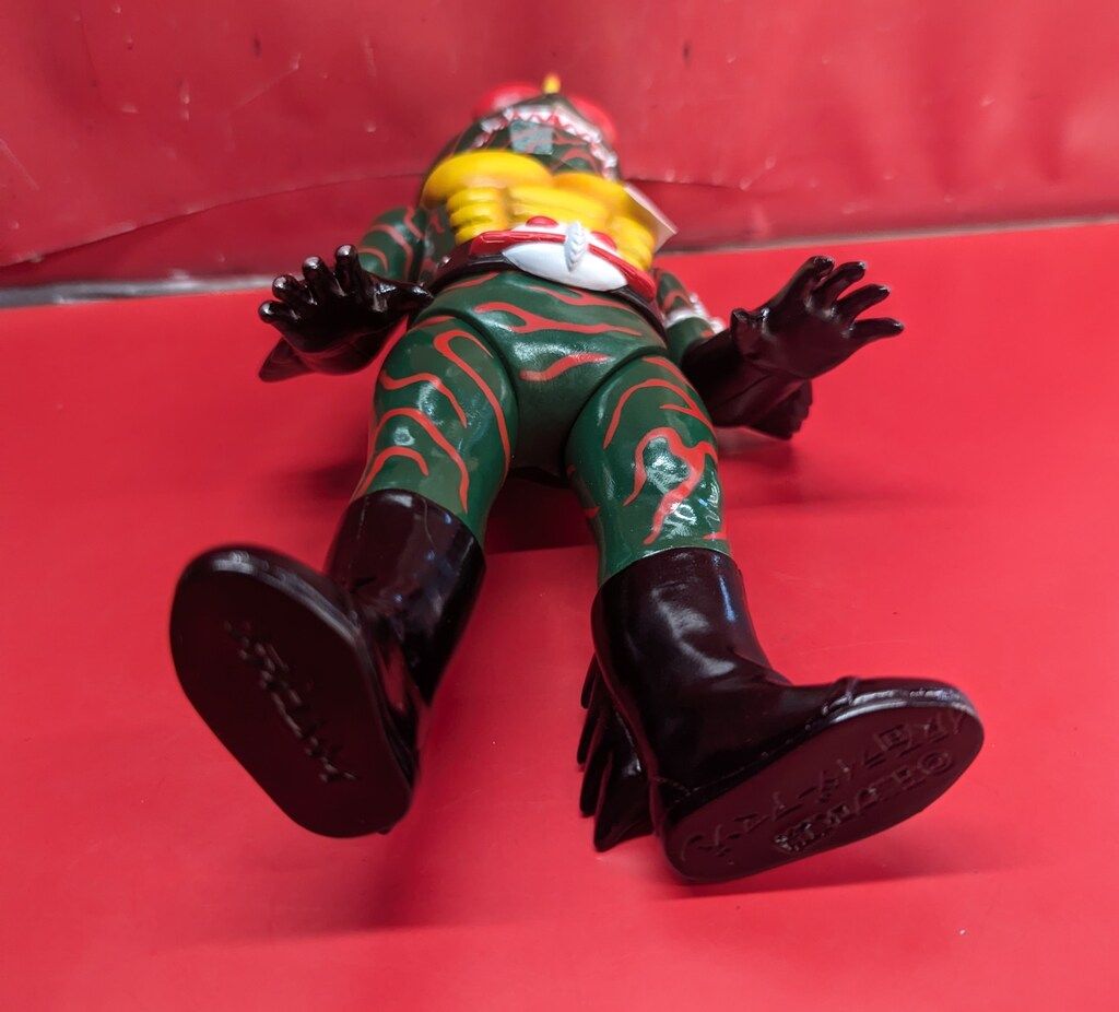 メディコムトイ 東映レトロソフビコレクション 仮面ライダーアマゾン オープニング 楽天市場】仮面ライダーアマゾン（オープニング版）（仮面