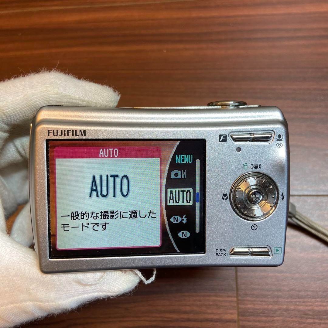 FUJIFILM FinePix F100fd デジカメ ほぼ新品 4640 - メルカリ