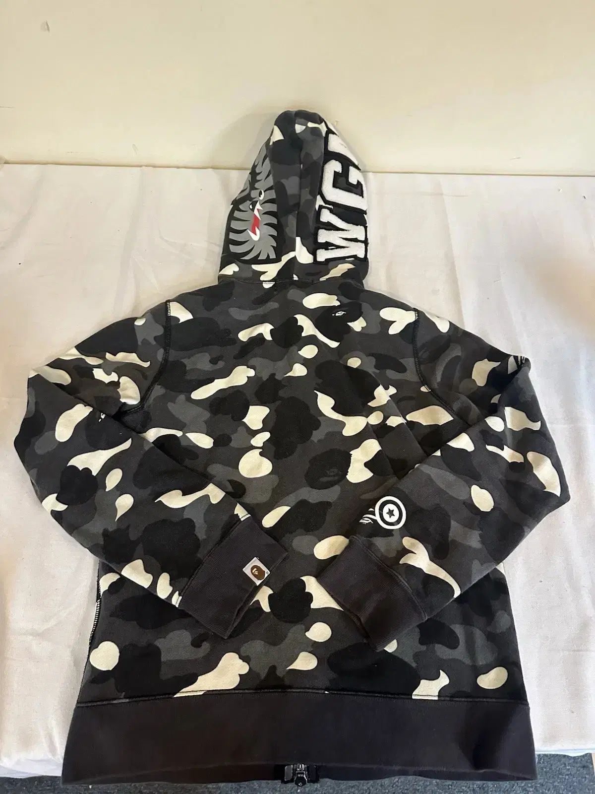 A BATHING APE シャークトレーナー 蓄光シティカモ　セット アベイシングエイプ シャークトレーナー 蓄光 A BATHING APE シャーク