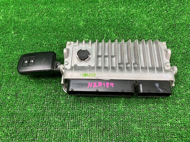 トヨタ NZE184 オーリス エンジンコンピューター 89661-12U80 241202217