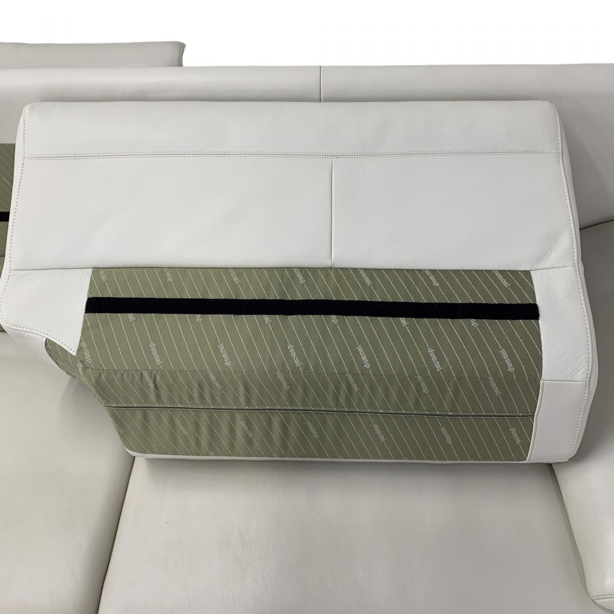 ソファ カリモク ドマーニ エクセルライフ ヴィーゴホワイト