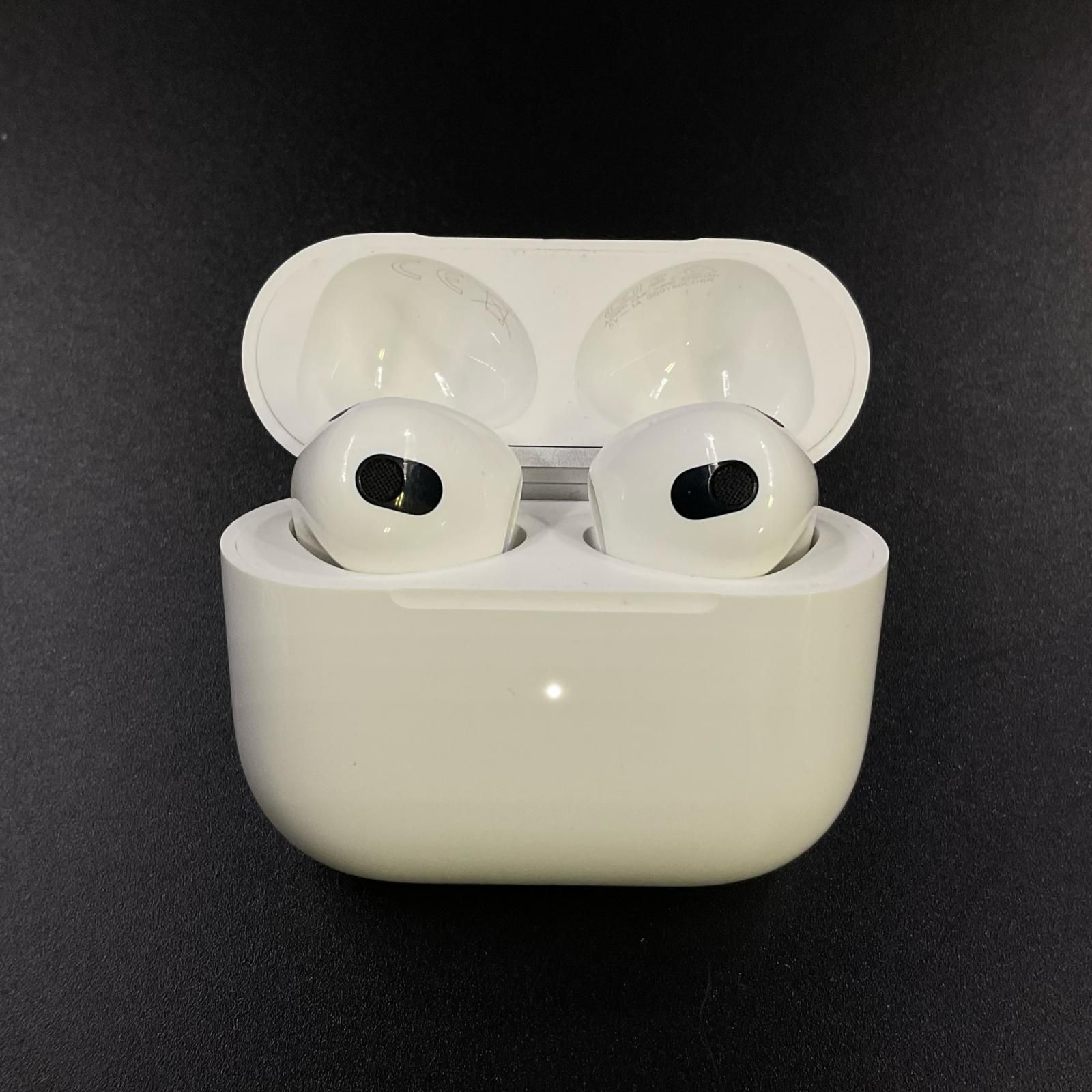 Apple AirPods 3 美品 動作確認済【全額返金保証】【最速発送】 【公式