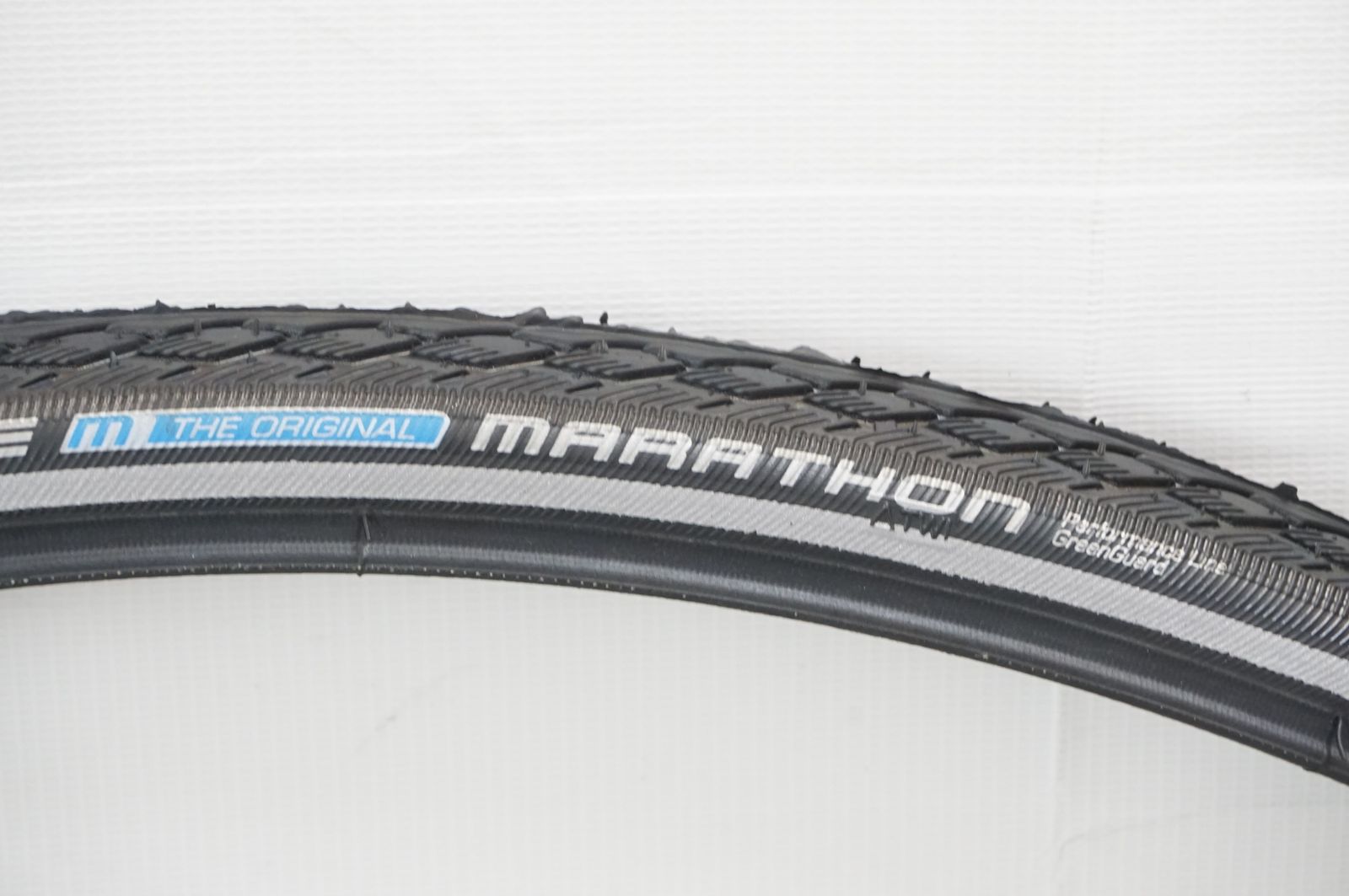 SCHWALBE 「シュワルベ」 MARATHON 700×28C タイヤ / バイチャリ