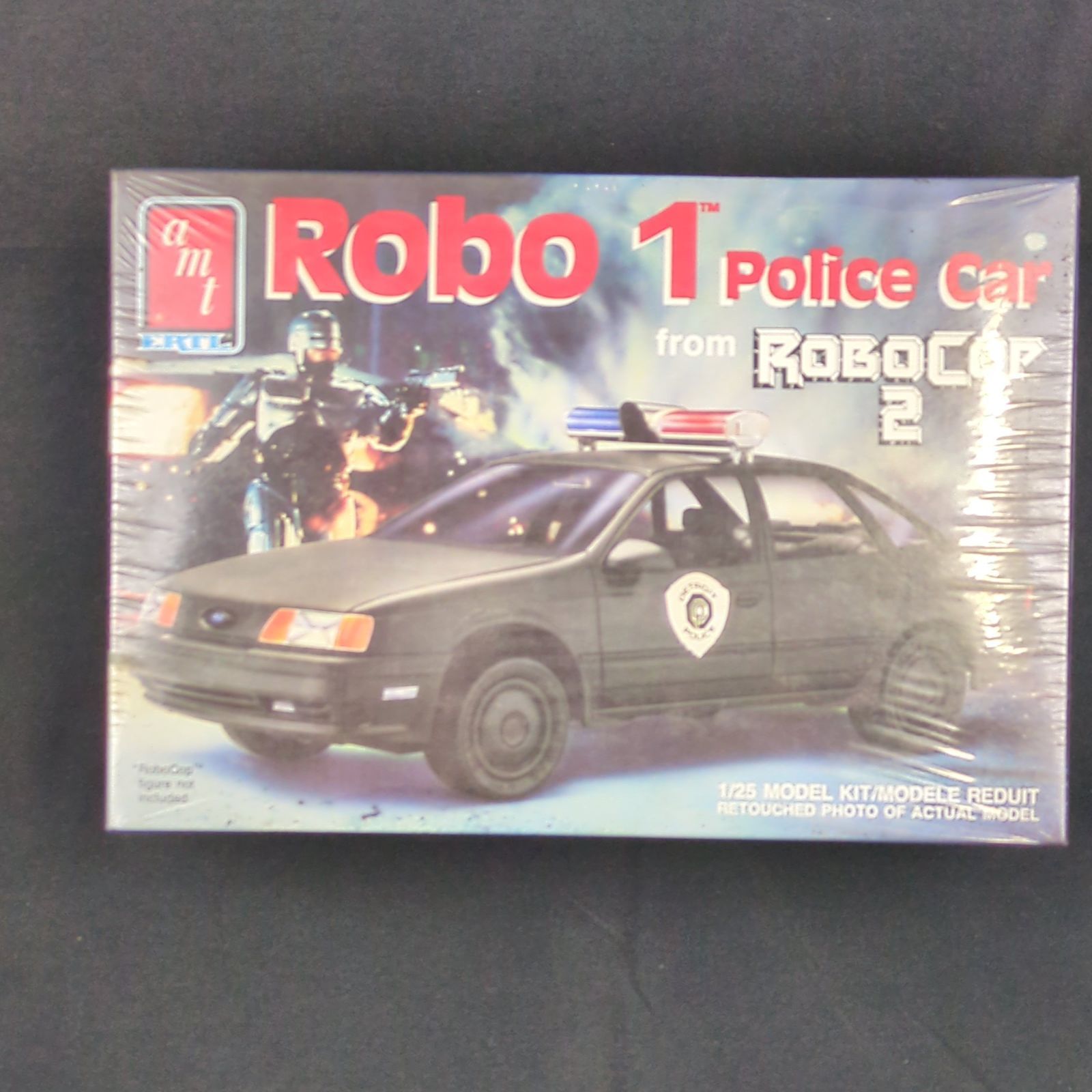 amt ERTL #6059 1/25 ROBO1 Police Car from ROBOCOP2 amt ERTL 1/25 Robo1 ポリスカー ロボコップ２