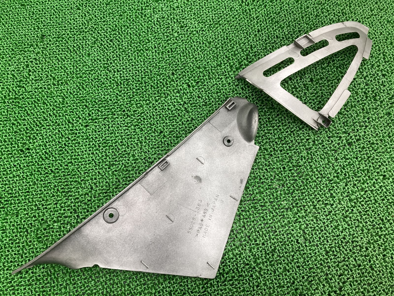 専用です ZX-12R センターカウル 右 ガンM 55028-1383 カワサキ 純正