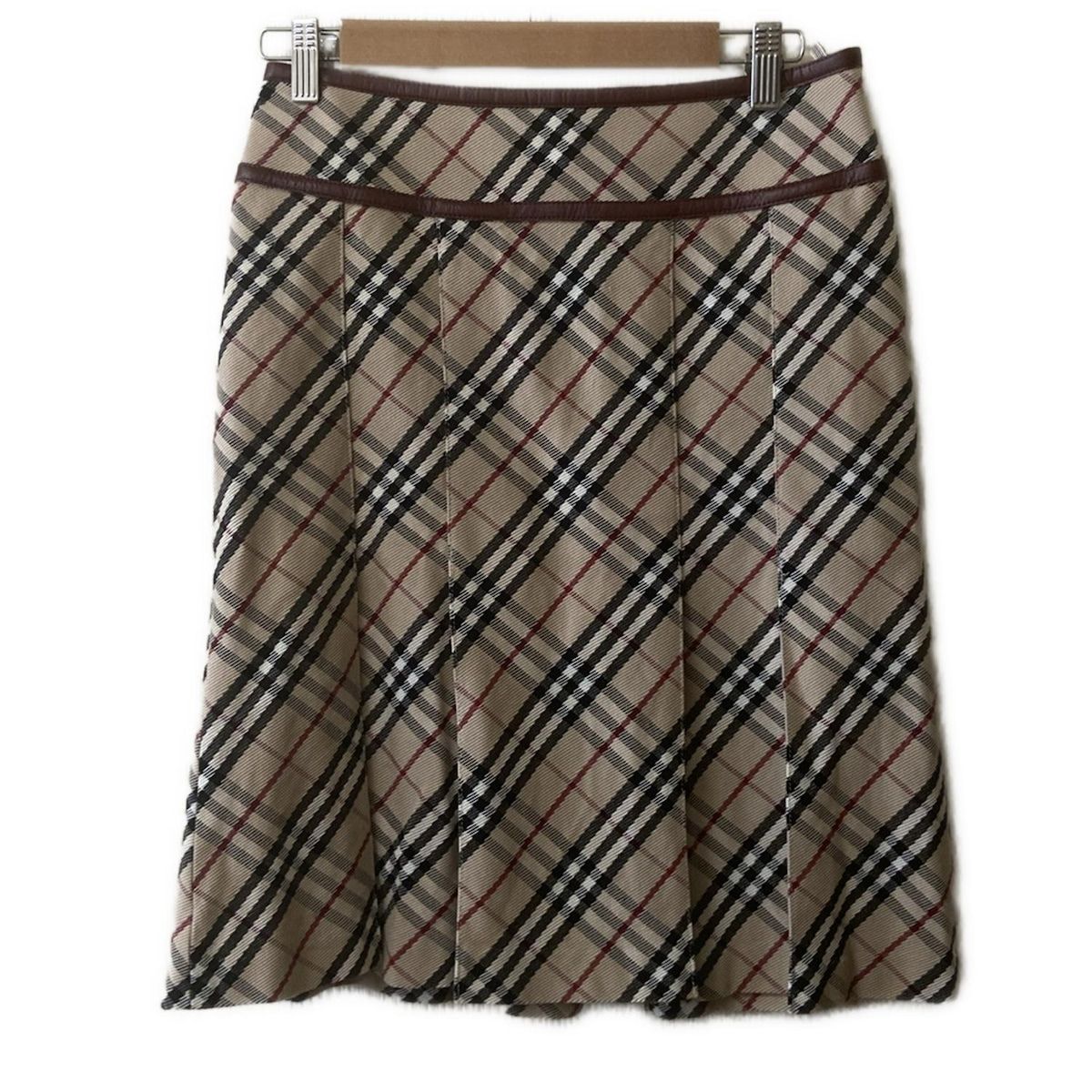 Burberry Blue Label バーバリーブルーレーベル スカート サイズ38 M レディース - ベージュ×黒×マルチ ひざ丈|チェック柄