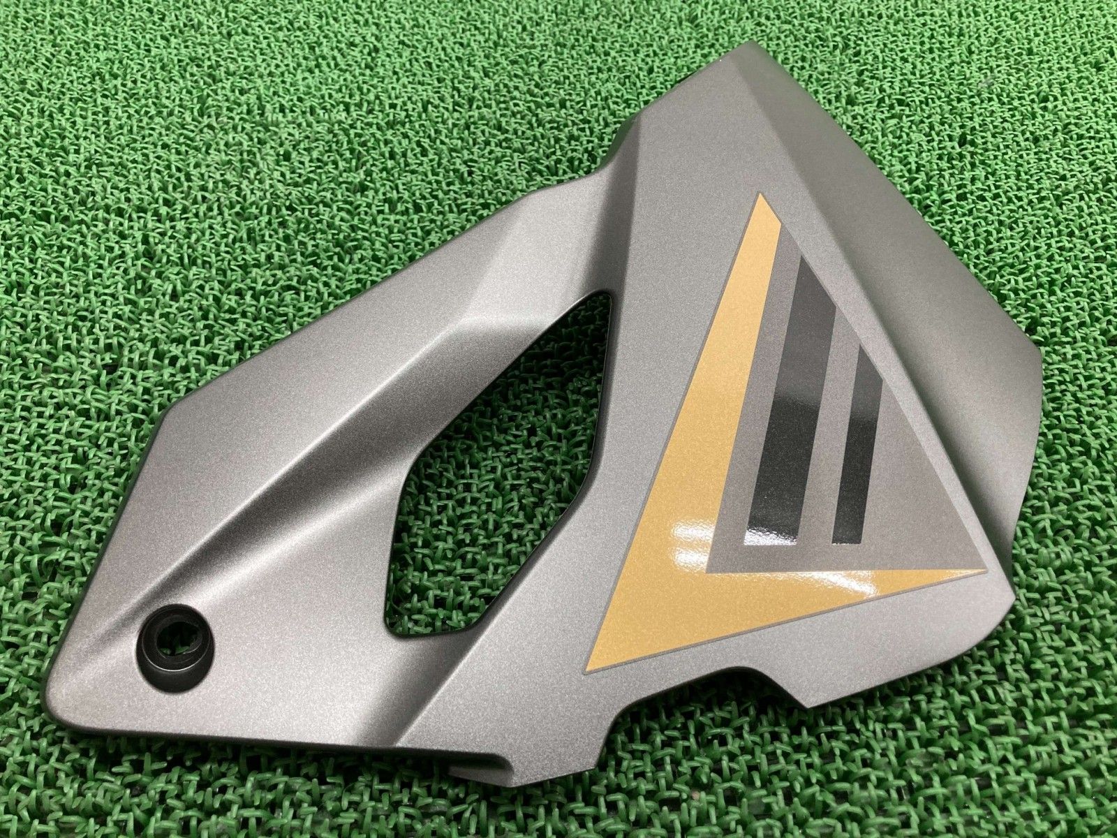 ZX-25R アンダーカウル 左 ガンM 55028-0734 カワサキ 純正 ZX250E ZX25R 22年モデル コンディション良好 コケキズ無し dJ