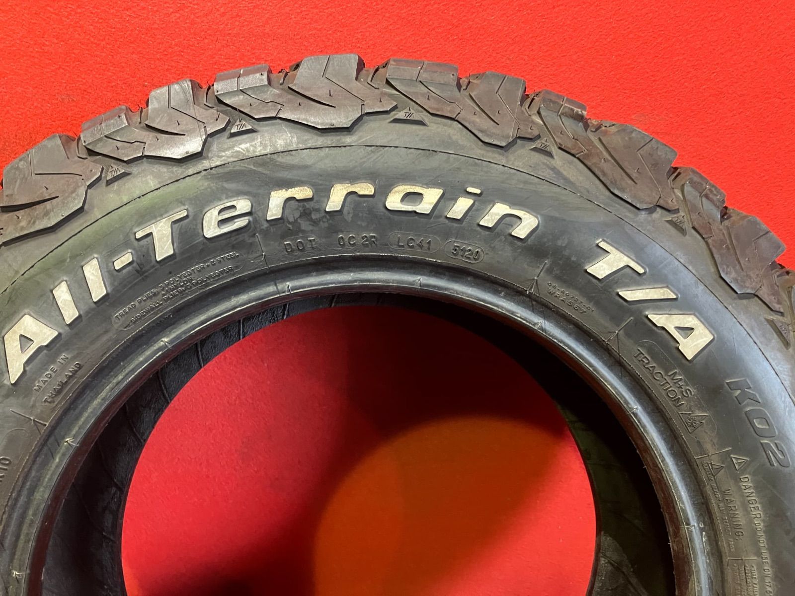 サマータイヤ LT265|65R17