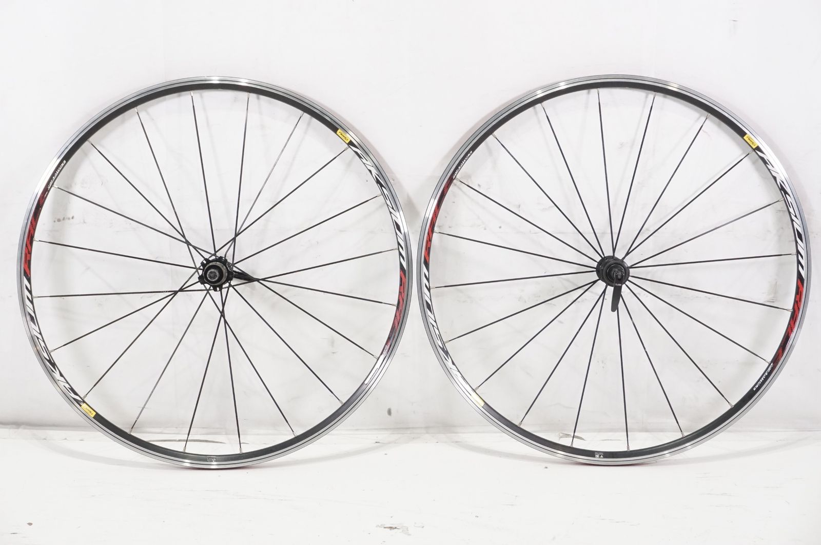 MAVIC 「マビック」 AKSIUM RACE ホイールセット / バイチャリAKIBA店