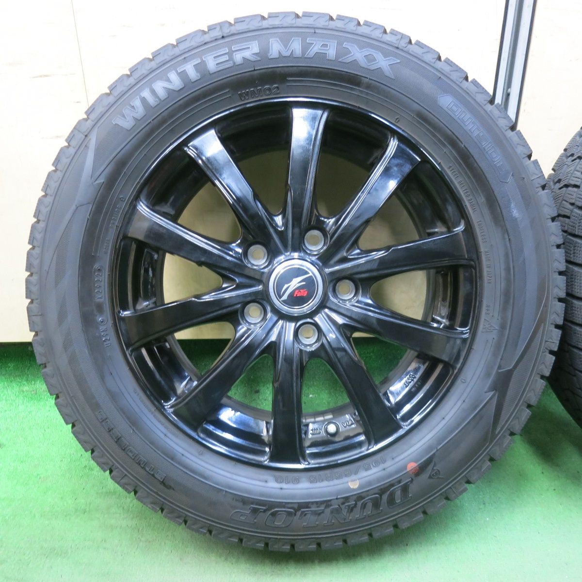 バリ溝 22年 キレイ 9.5分 スタッドレス 195 65R15 ダンロップ ウインターマックス WM02 Fang ファング 15インチ PCD114.3 5H 5092903SKス