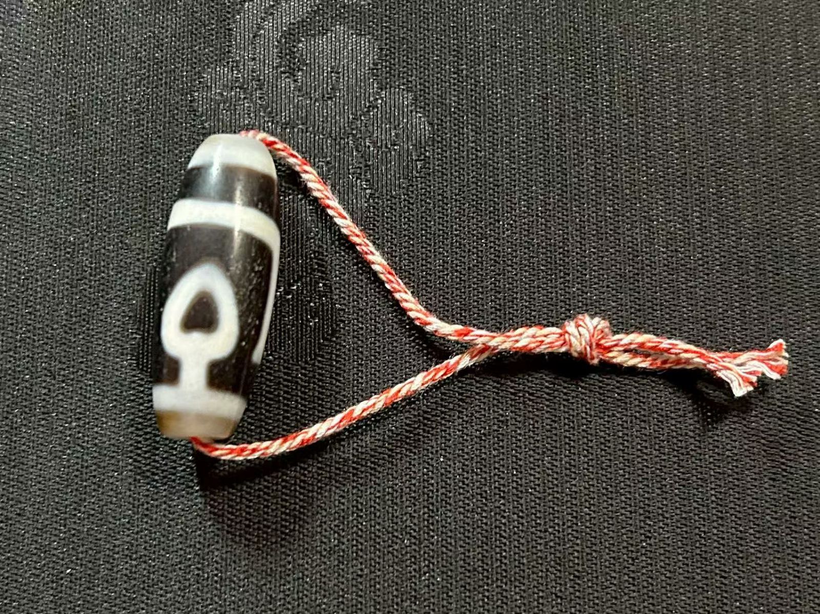 843　真っ黒　天珠　貴重　珍品　　dzibeads！ 843 真っ黒 天珠 貴重 珍品 dzibeads！ 菩提樹天珠 ハンドメイド