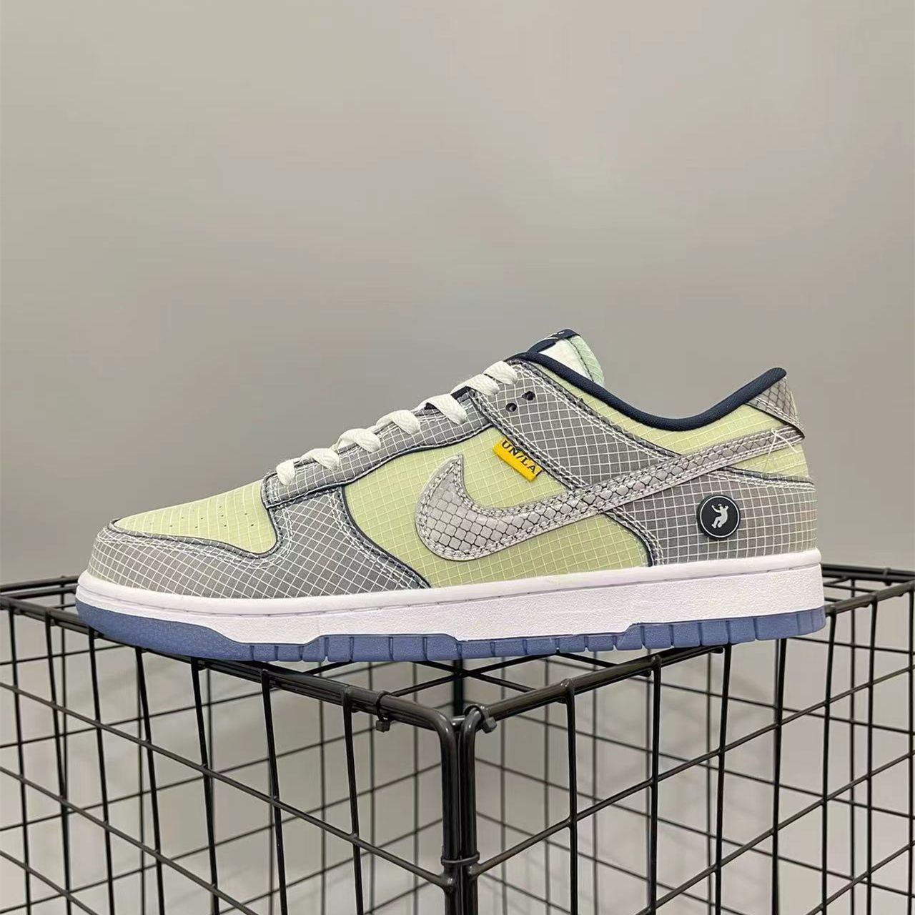 Nike ユニオン × ダンク ロー パスポートパック 