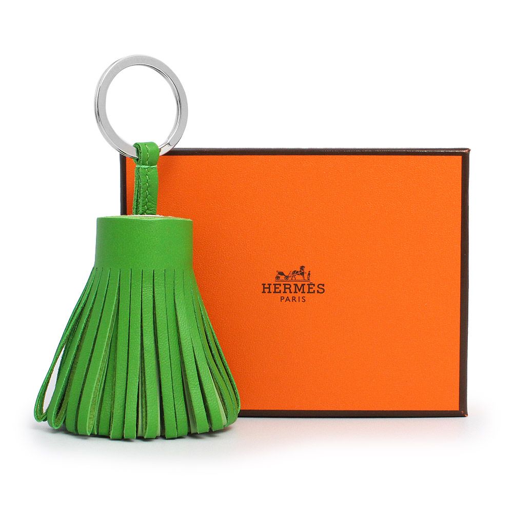エルメス カルメン トリコロール トリプル キーリング バッグチャーム キーホルダー アニューミロ ラムスキン レザー ヴェールユッカ ヴェールクリケット モーヴペール グリーン ピンク シルバー金具 W刻印 HERMES