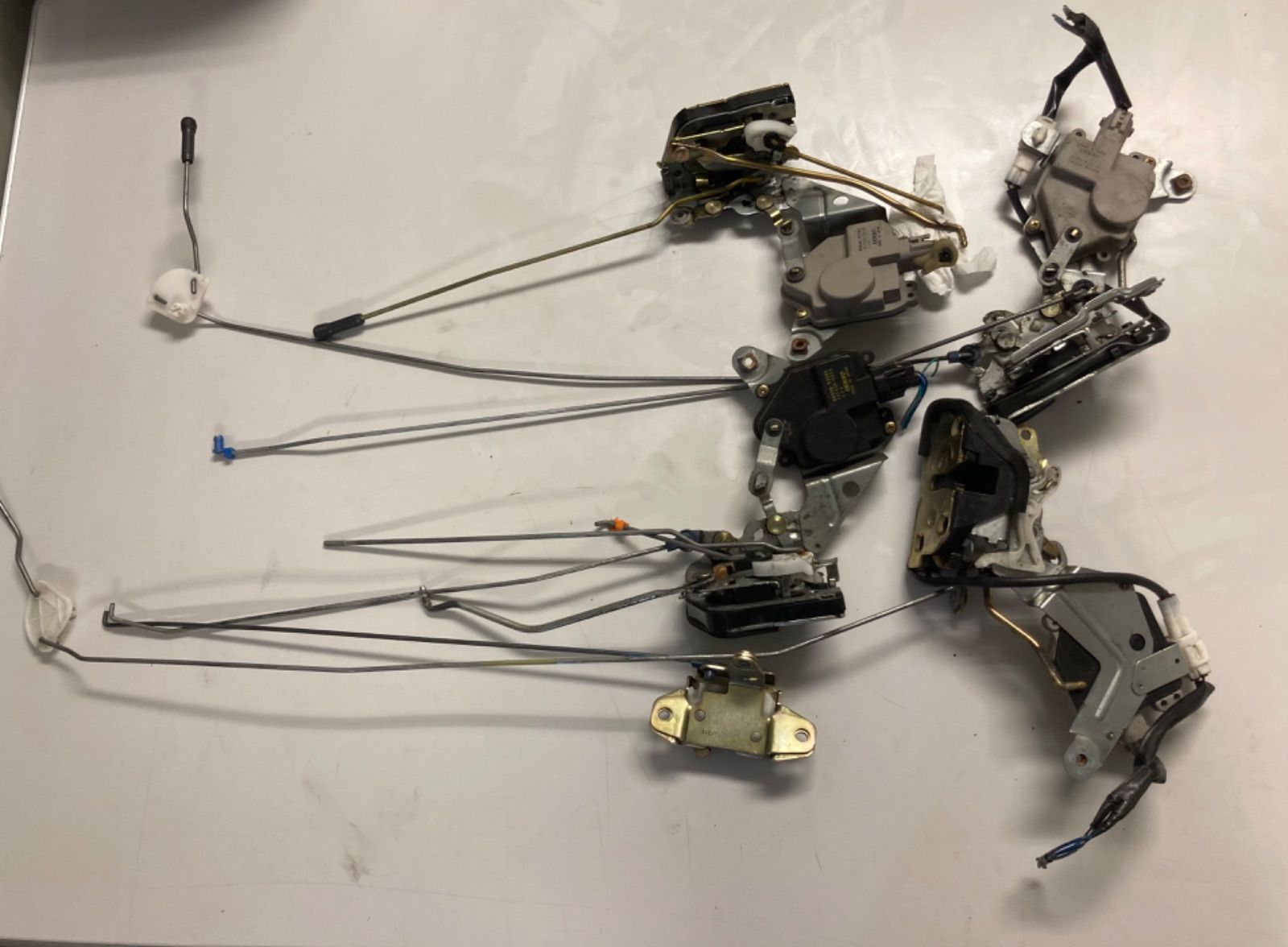 【新品】APP ブレーキライン FB701-ST VWゴルフV/VI/シロッコ 新品】APP ブレーキライン FB701-ST VWゴルフV/VI/シロッコ 【公式通販】