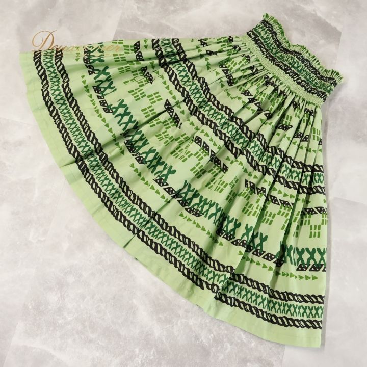 期間中ポイント2倍／(黒44）丈が選べる フラダンス パウスカート 緑色