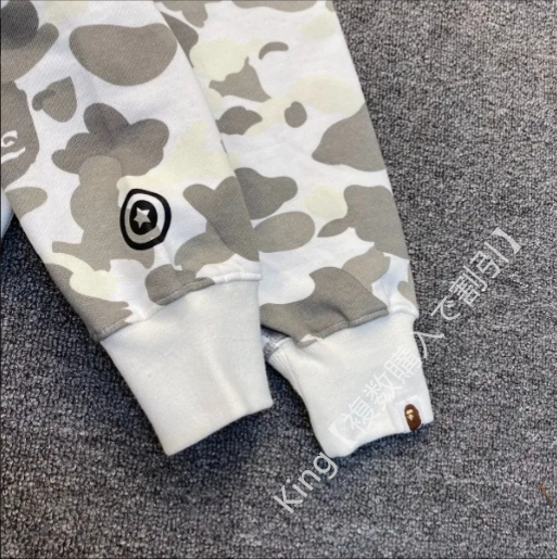 【大人気】A BATHING APE アベイシングエイプ 長袖 Sharkシャークパーカー 新品 男女兼用