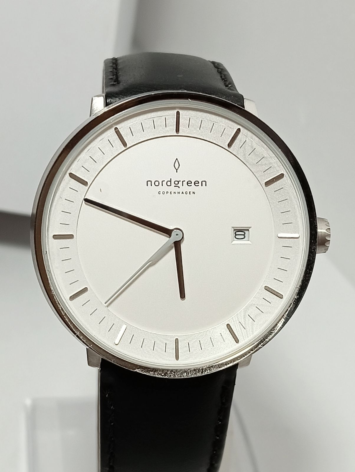ノードグリーン nordgreen メンズ 腕時計 フィロソファ Philosopher 40mm ホワイト フェイス レザーベルト 北欧 デザイン