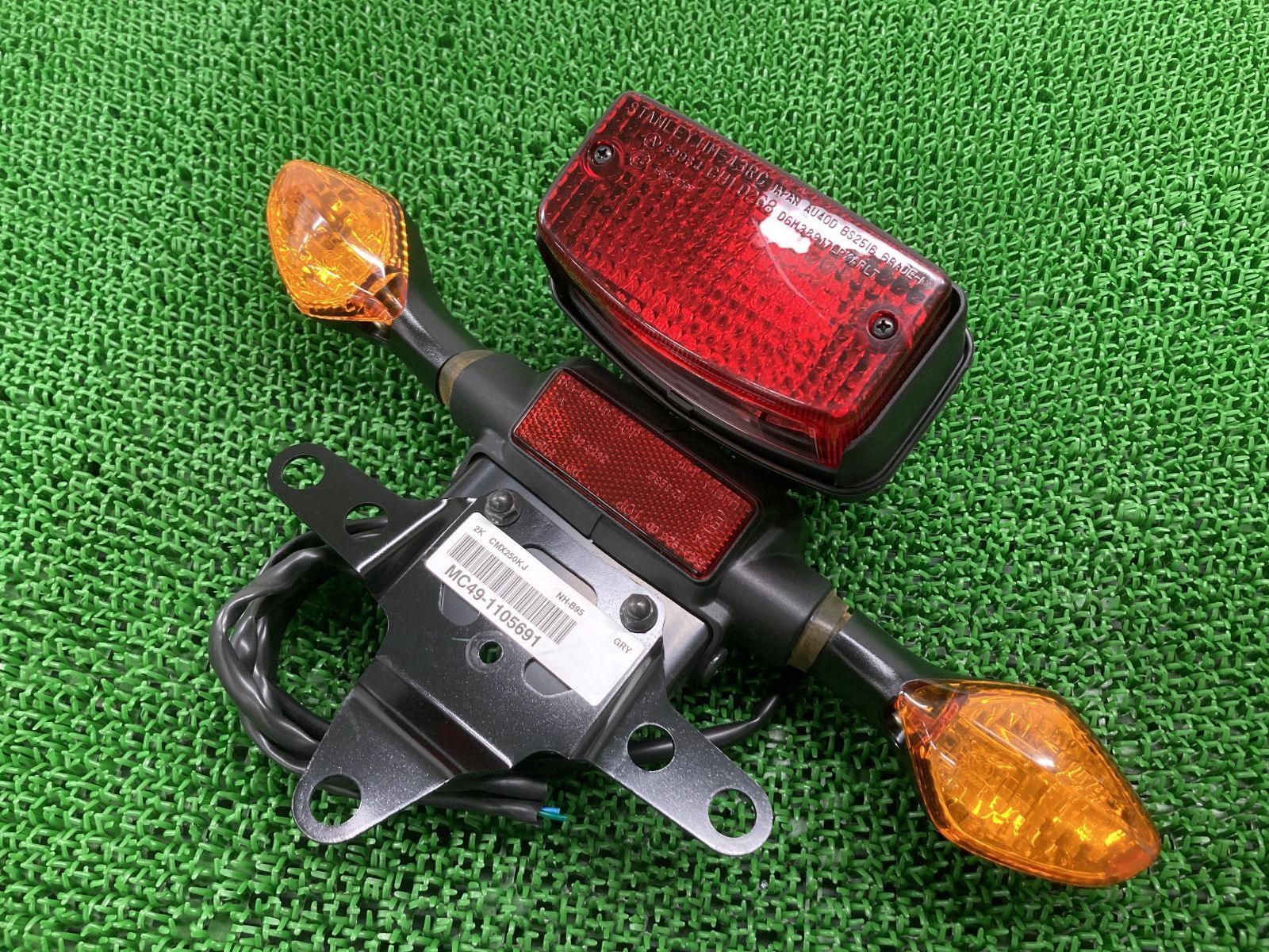 レブル250 テールランプ HM-43RC ホンダ 純正 中古 バイク 部品 MC49 REBEL250 ウインカー 修復素材に 割れ欠け無し 車検 Genuine