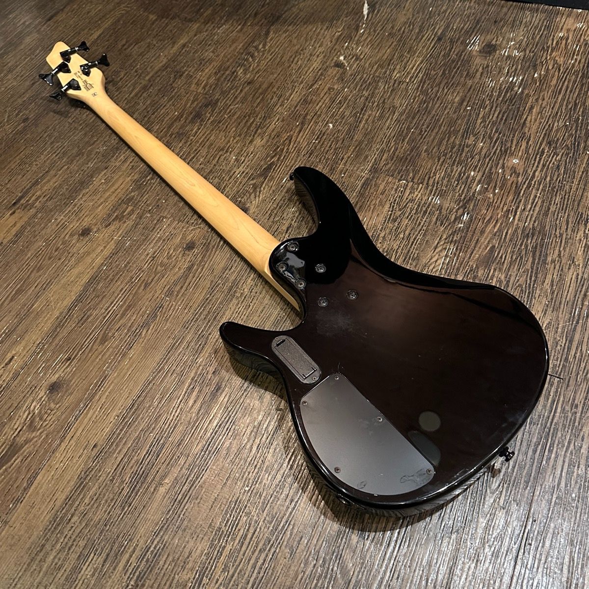 Washburn BB14 Electric Bass ワッシュバーン エレキベース