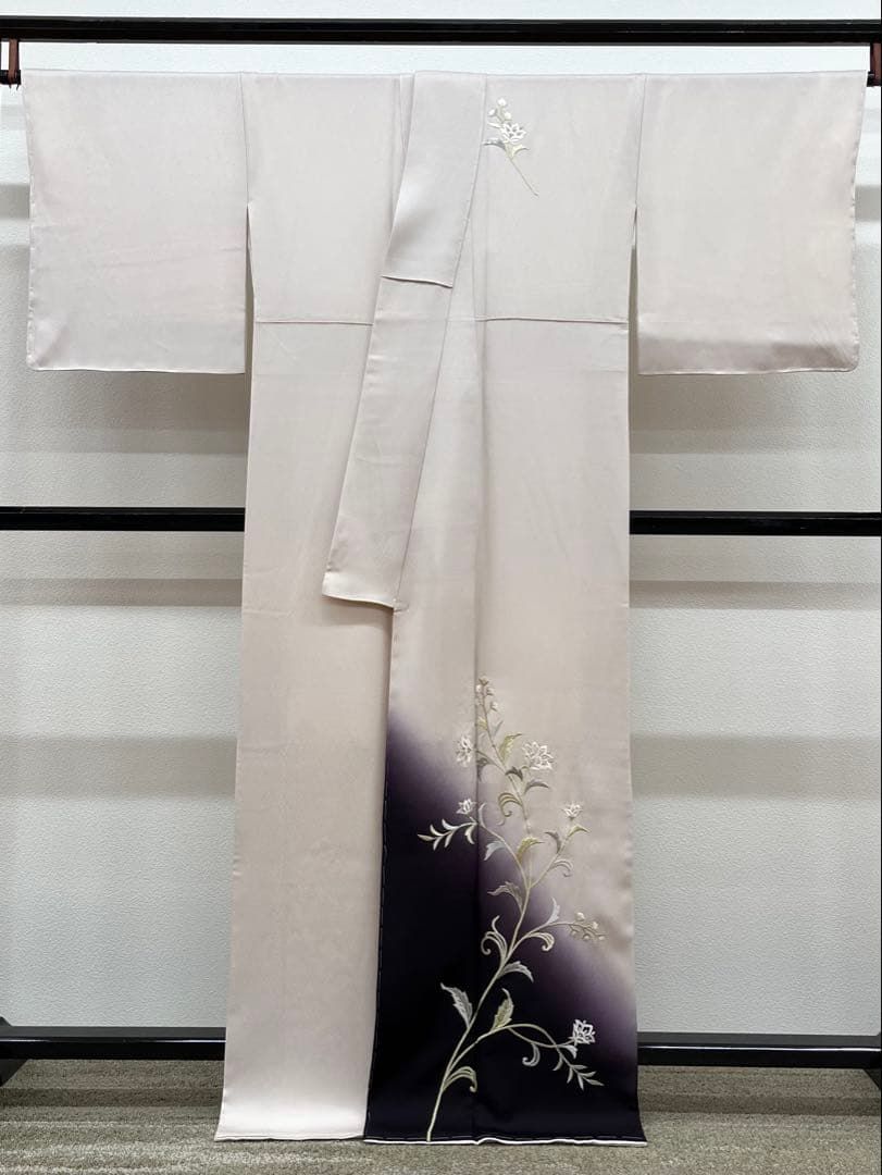 刺繍 付け下げ 訪問着 唐花 紋意匠 金糸 正絹 ガード加工済 躾糸付 X481 刺繍 付け下げ 訪問着 唐花 紋意匠 金糸 正絹 ガード加工済 躾糸付