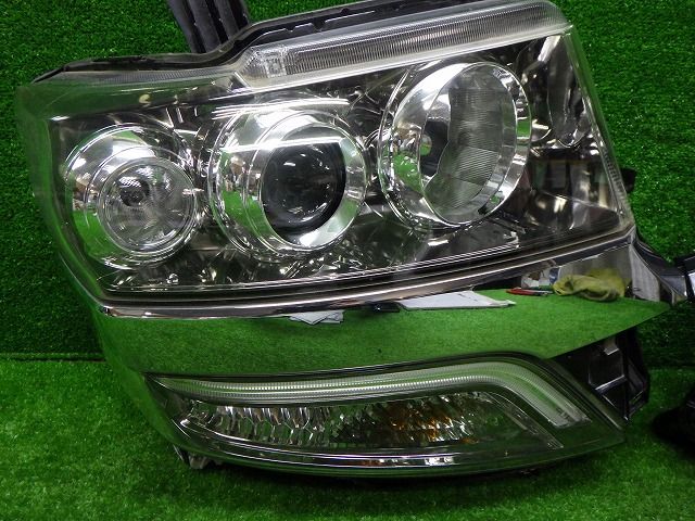N-BOX エヌボックスカスタム ヘッドライト左右 JF1/2 100-62038
