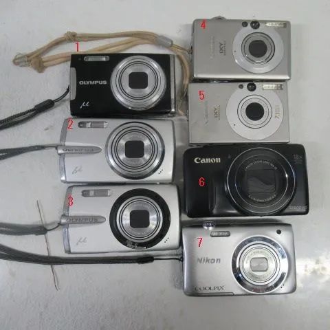 デジカメ　3点　ジャンク品 R370 デジカメ ジャンク コンパクトカメラ デジカメレトロ