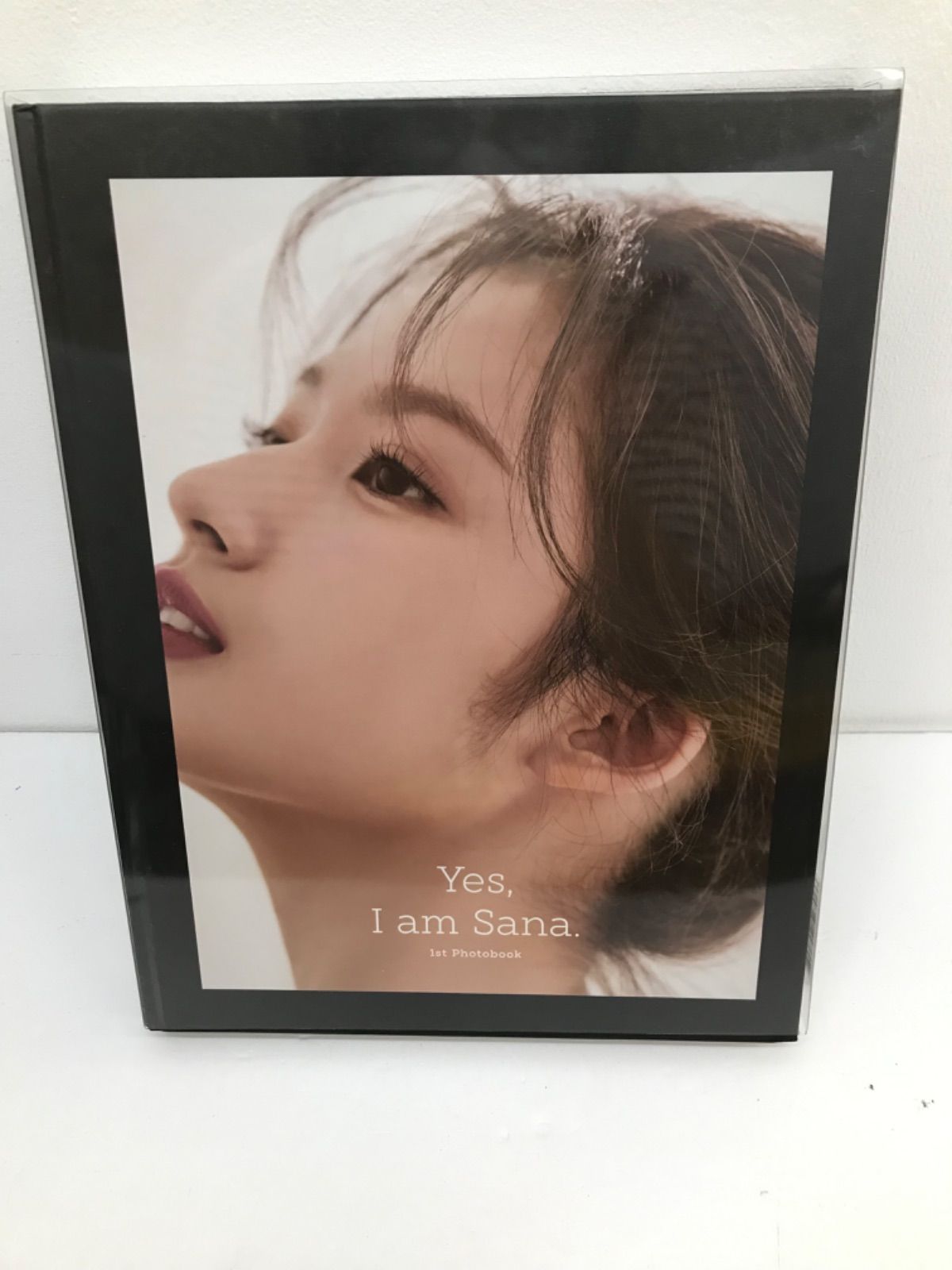 広店】Yes, I am Sana / TWICE サナ 写真集【353-76】 - メルカリ