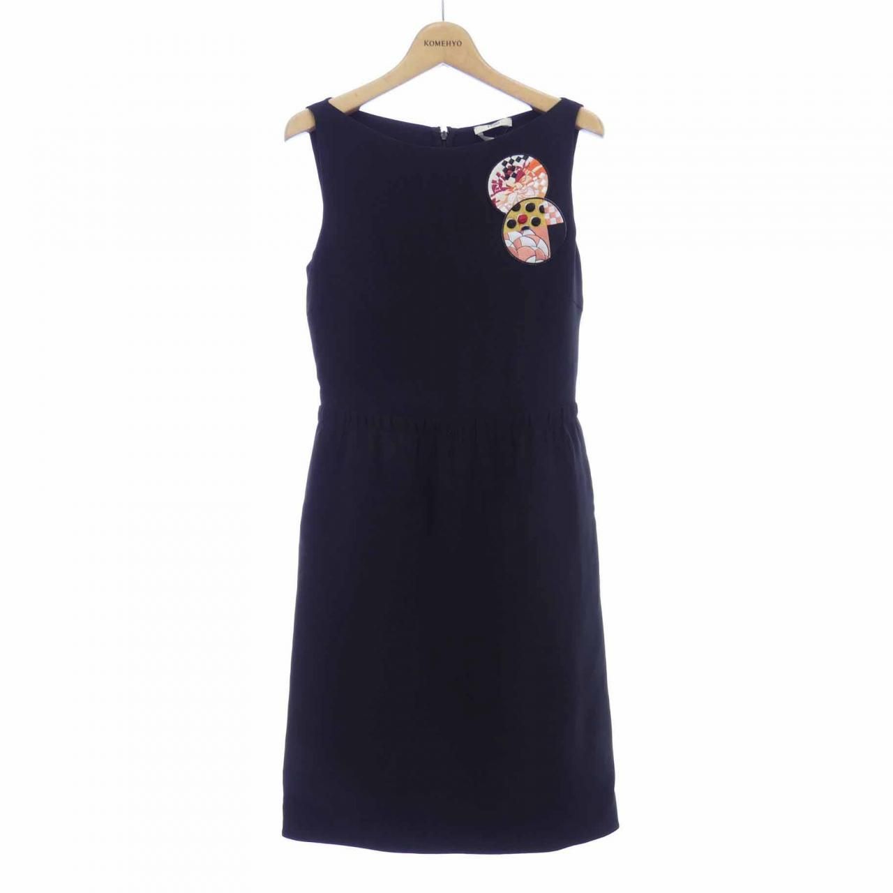 ★送料込★FENDI ワンピース ★１点のみ フェンディ/ワンピース/ベージュ×黒/サイズ：36の買取実績