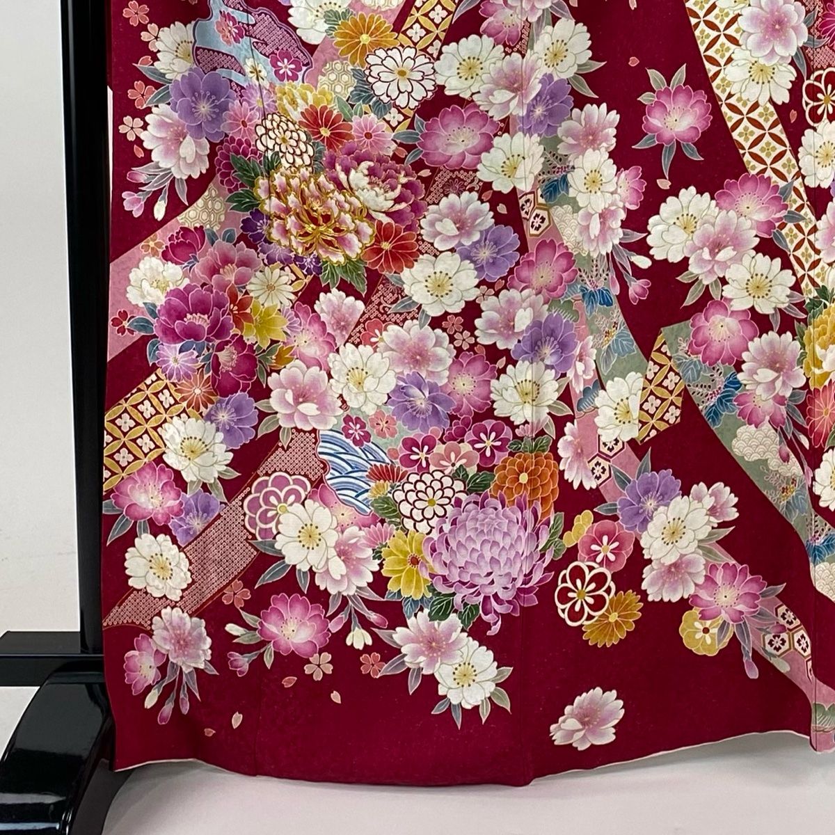 振袖 身丈168cm 裄丈67.5cm L 袷 雪輪 牡丹 銀通し 金糸 濃ピンク 正絹