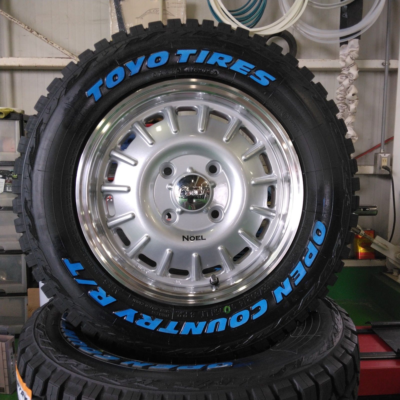 デイトナ 14-6.0J＋30 4-100 ホワイト タイヤ付4本セット 165/80R14 TOYO OPENCOUNTRY R/T プロボックス (W2410＋S)