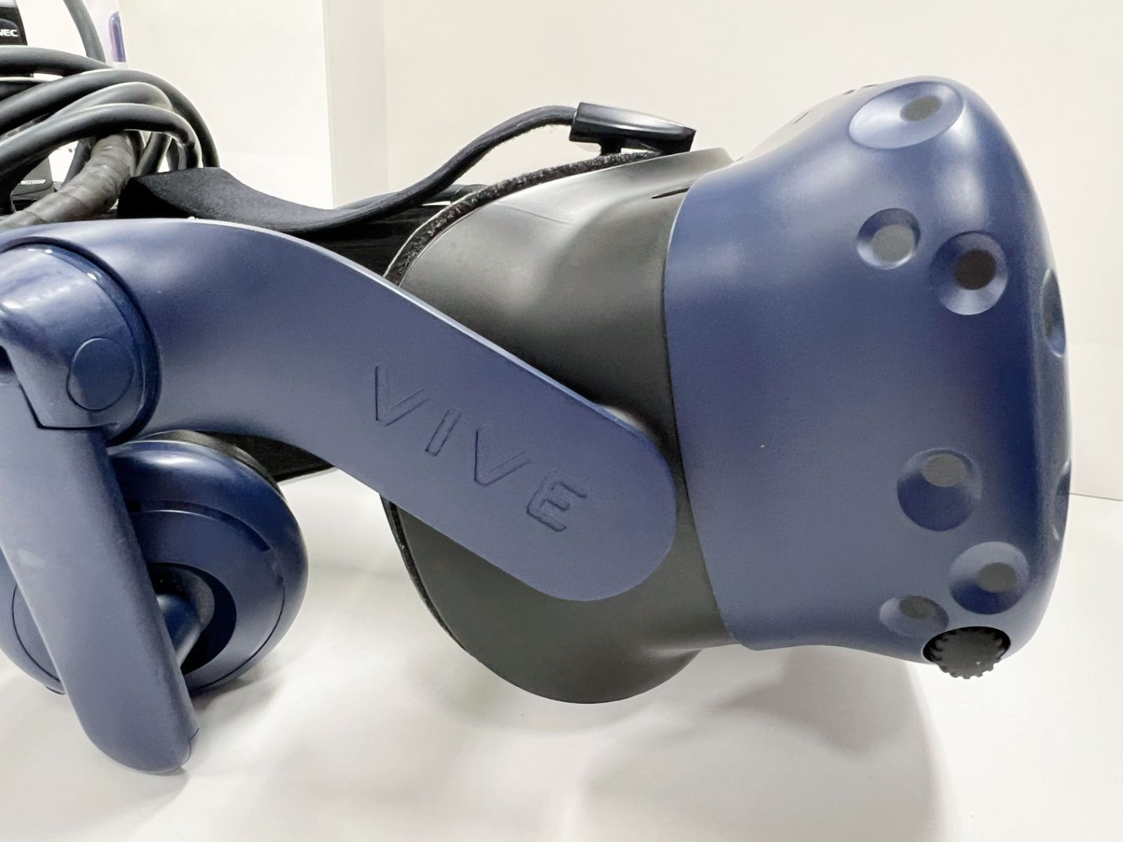 ④ HTC VIVE Pro 本体のみ