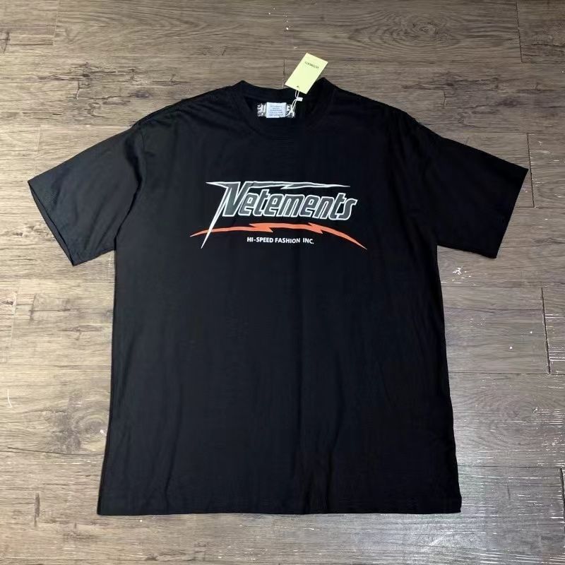 新品未使用 VETEMENTS ヴェトモン 半袖 tシャツ 2 - メルカリ