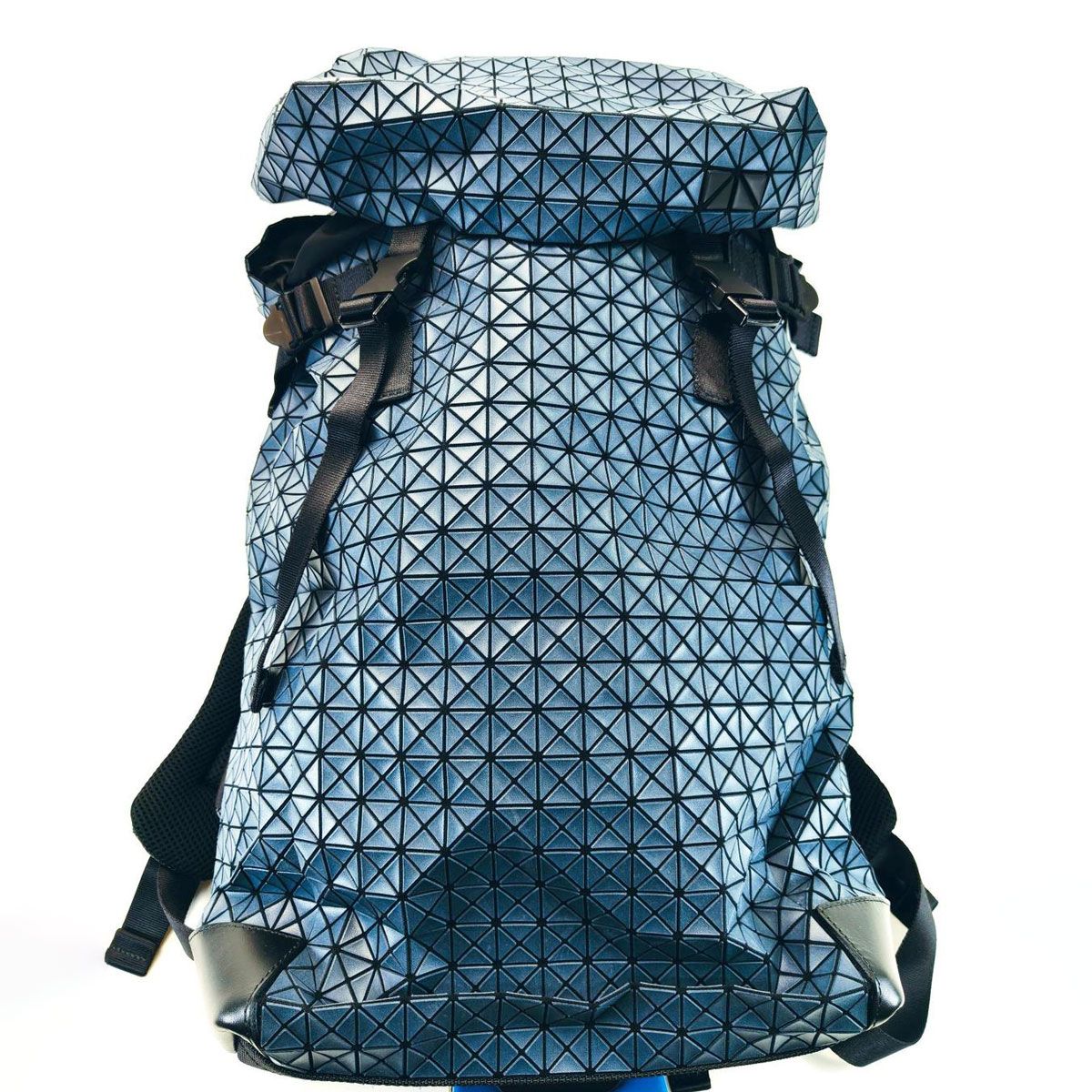 BAO BAO ISSEY MIYAKE DAYPACK 青