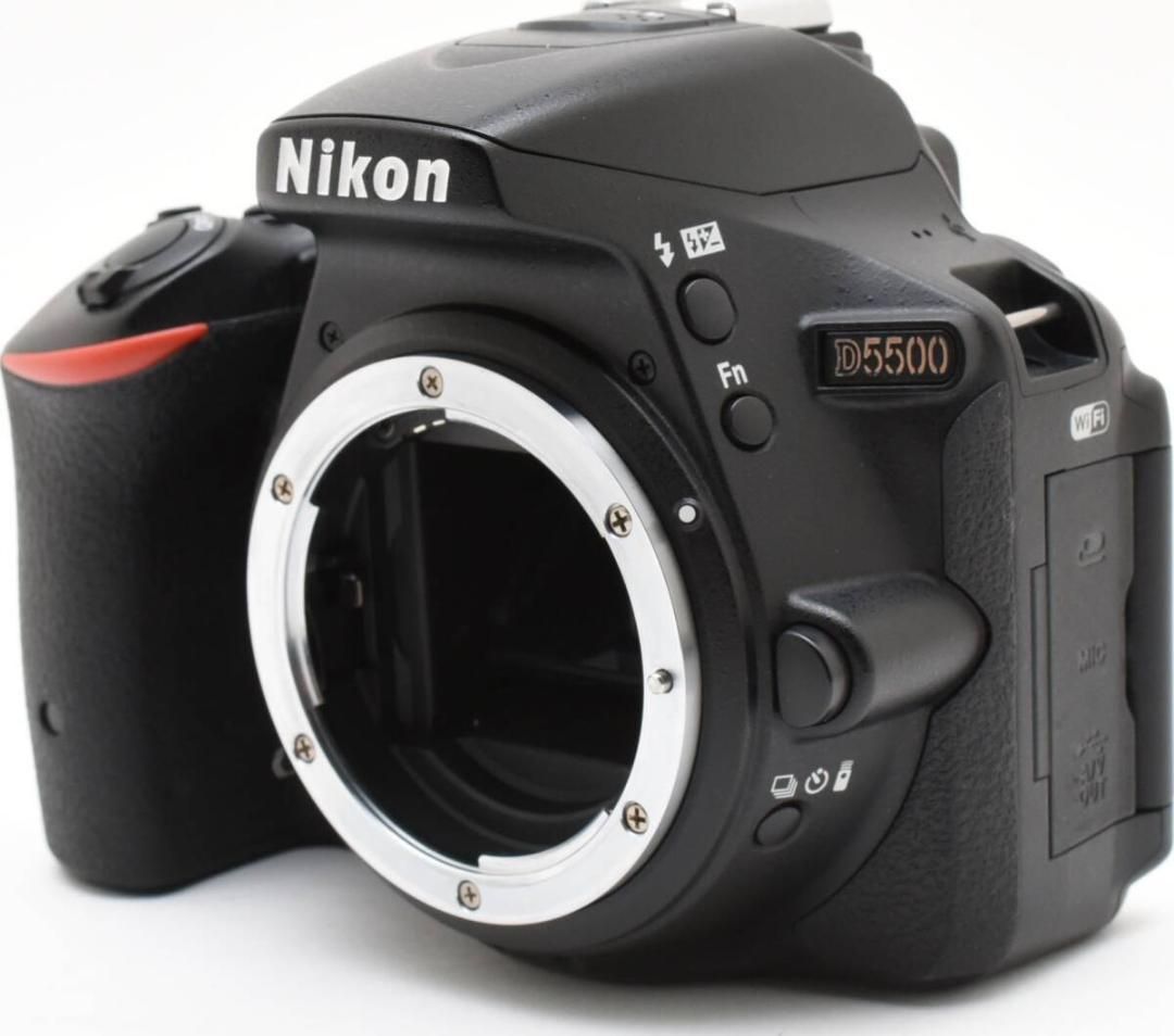 D15/6464☆美品☆ニコン Nikon D5500 ボディ 【元箱付き