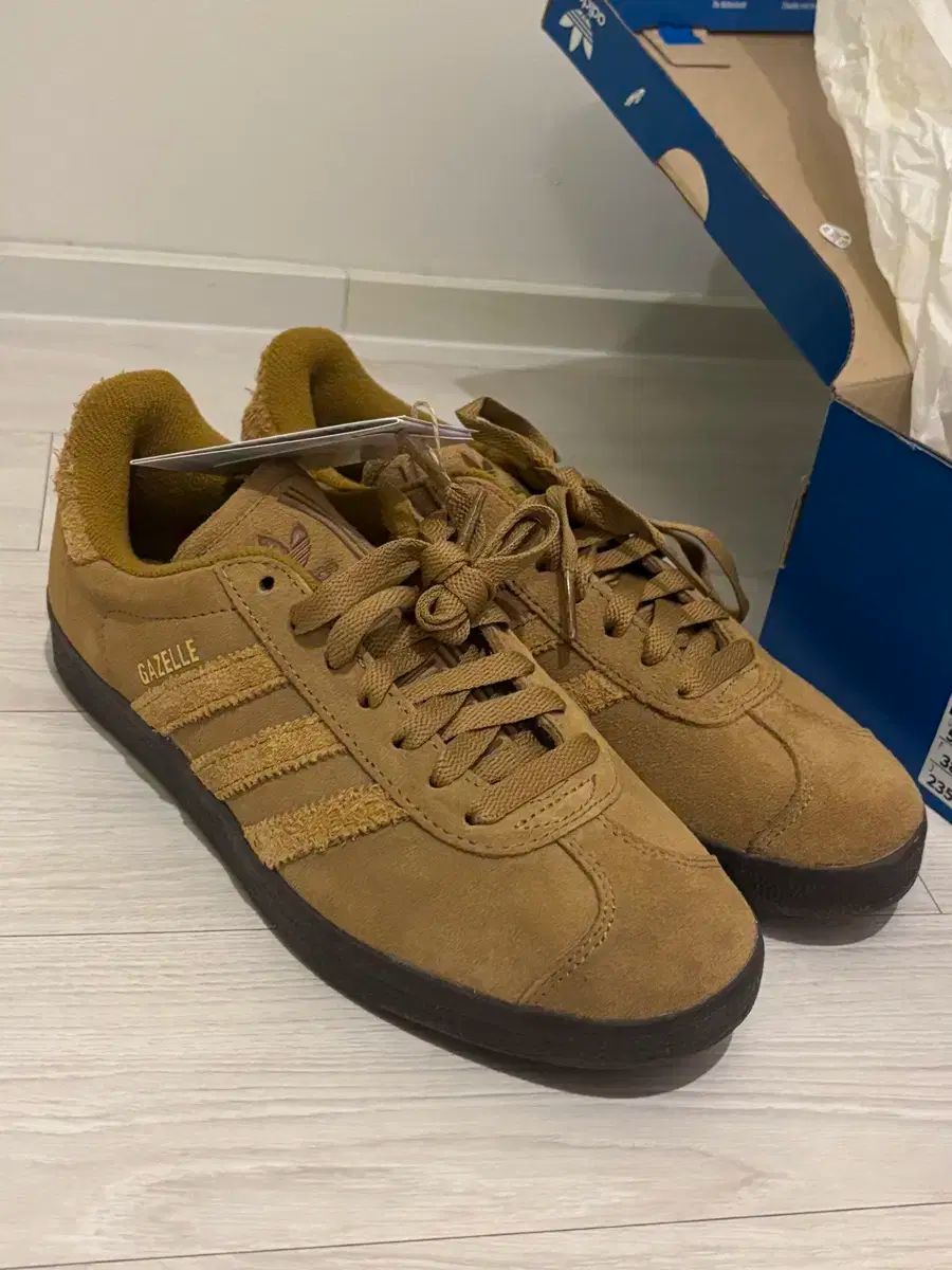 アディダス ガゼル ブラウン スウェード スニーカー 235