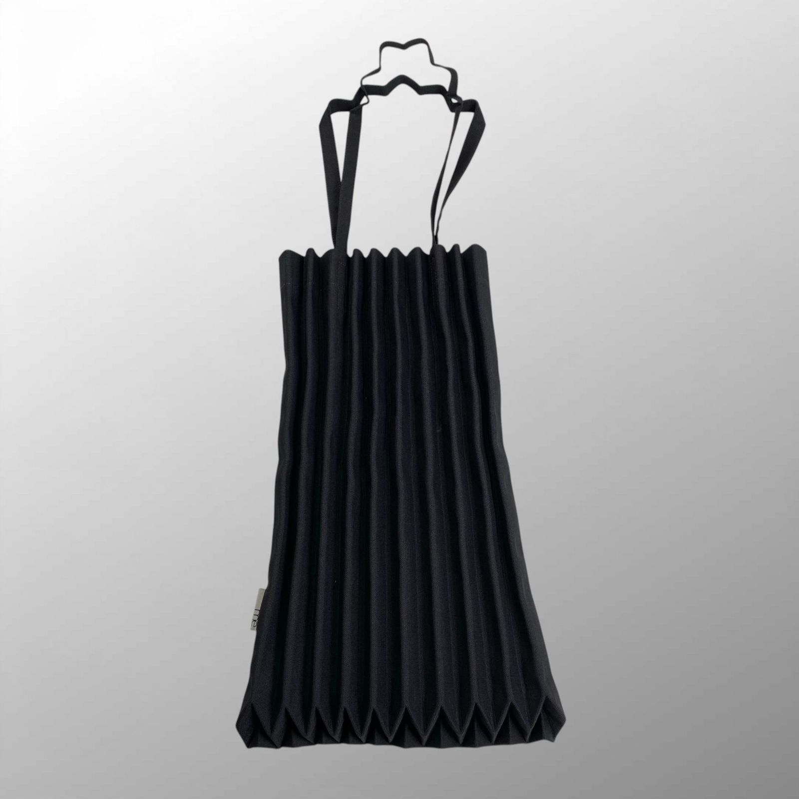 イッセイミヤケ me me ISSEY MIYAKE ミー イッセイミヤケ / プリーツトートバッグ