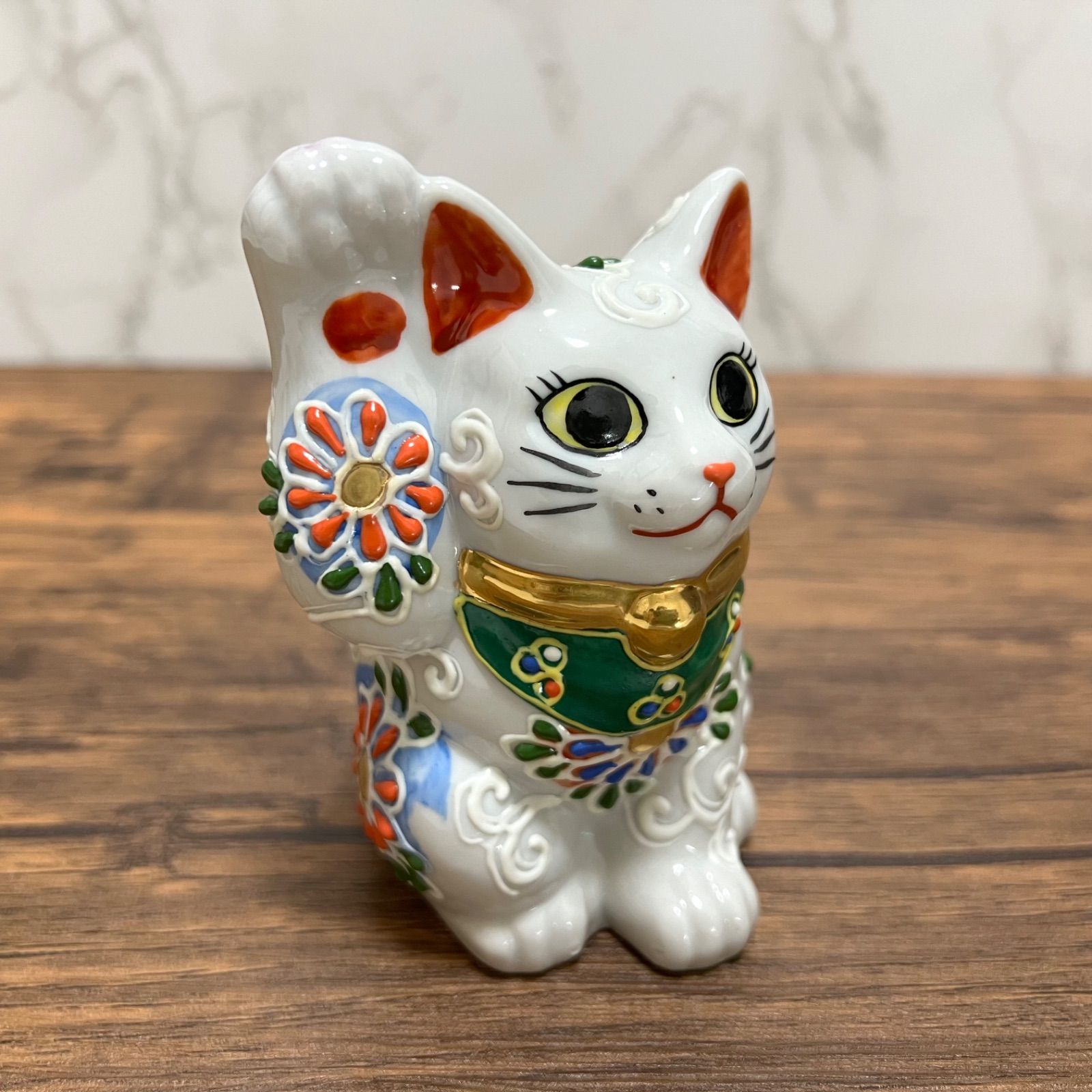 九谷焼】招き猫 4号 白盛 右手 金運招福 縁起物 新品 - メルカリ